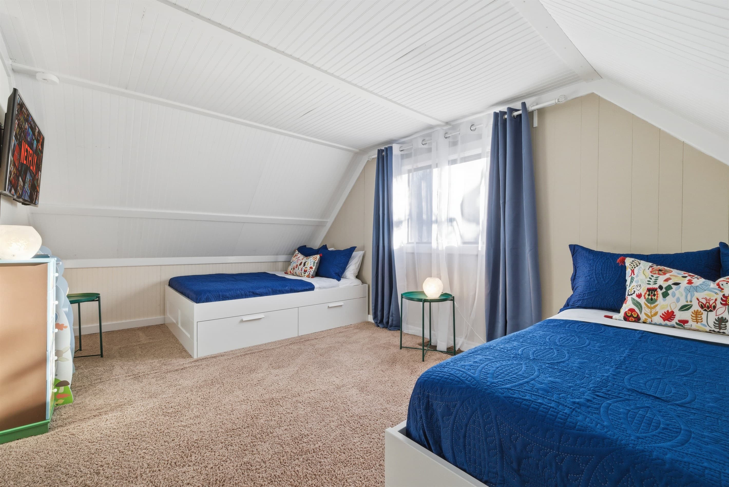 Bedroom 3 with two full size beds, Smart TV - Serhii Chalet Pocono
