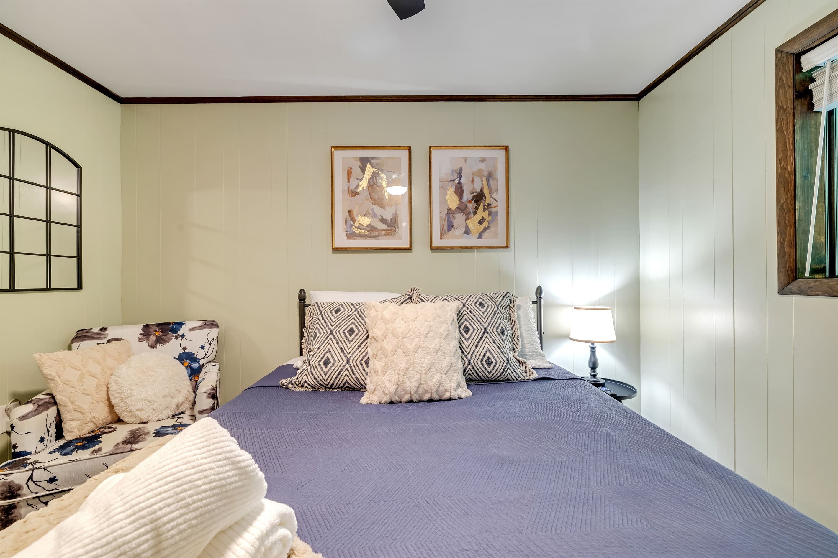 Bedroom 1 with queen size bed and smart TV
