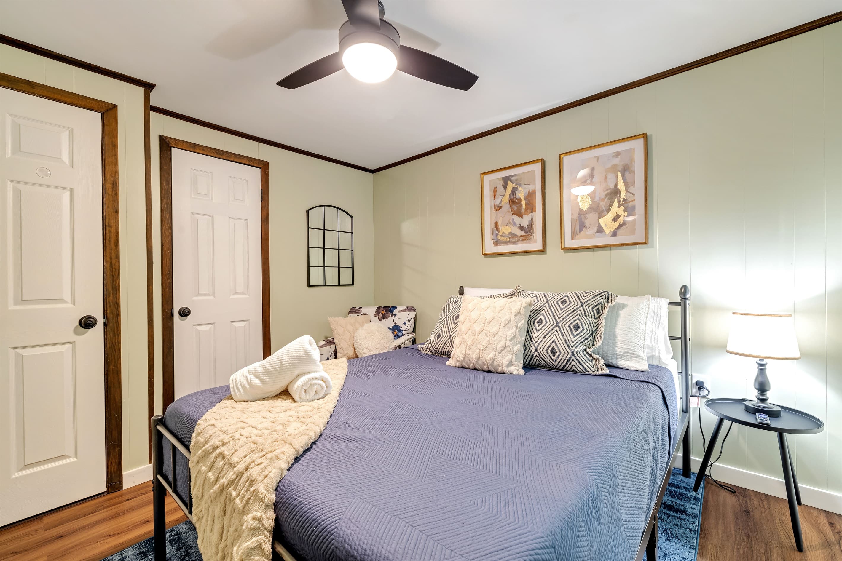 Bedroom 1 with queen size bed and smart TV