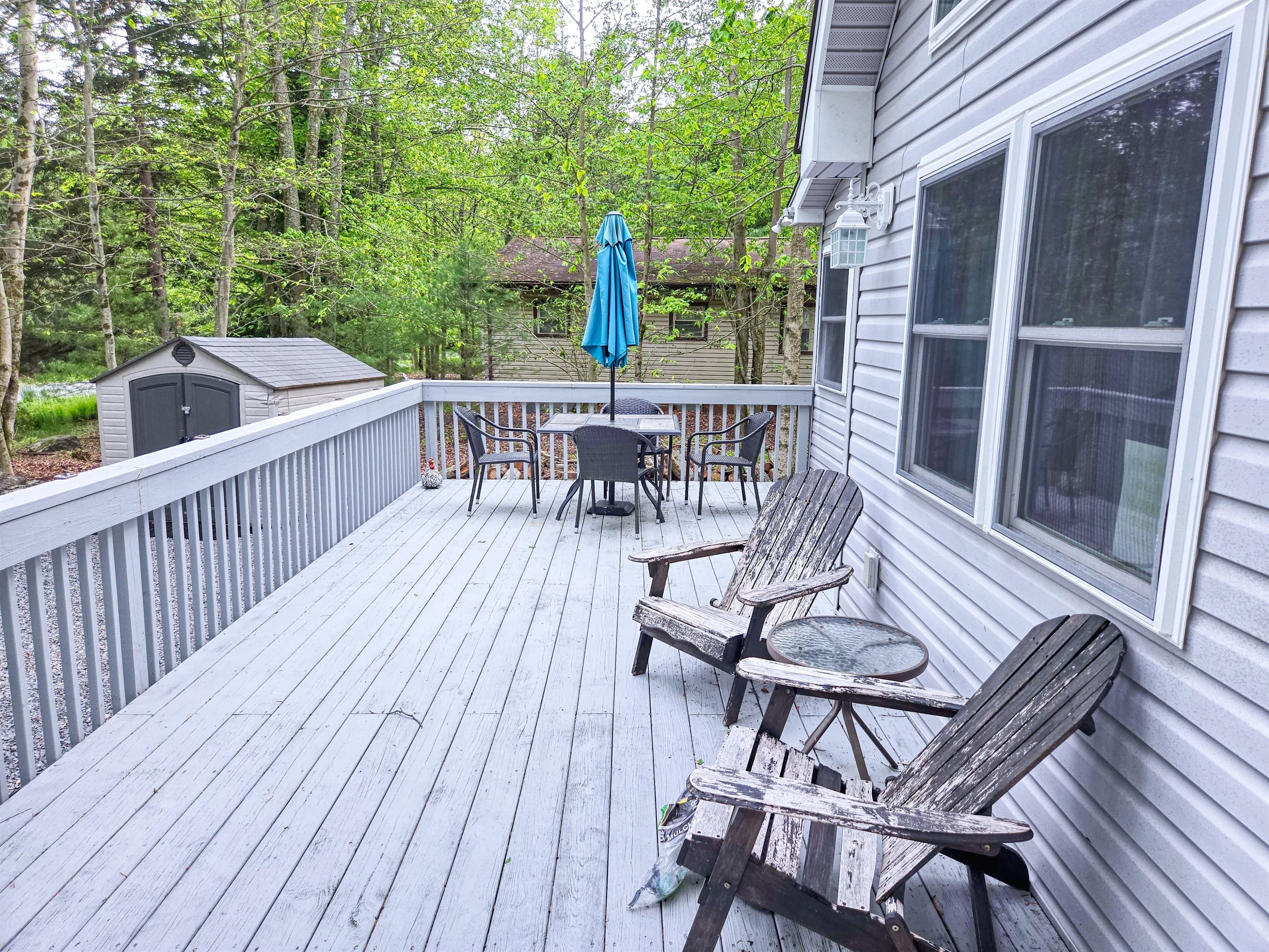 Front deck