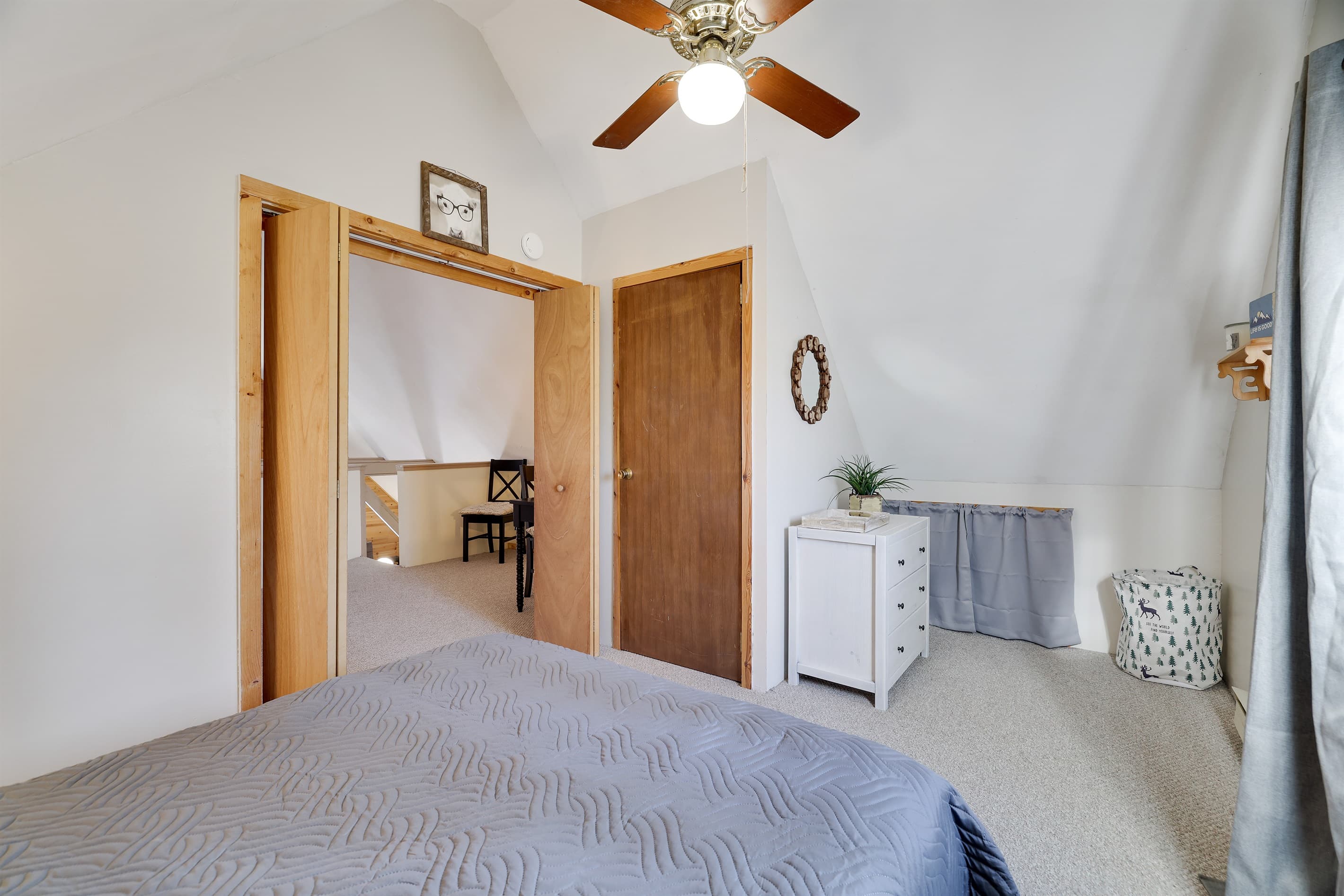 Entrance to 2nd bedroom