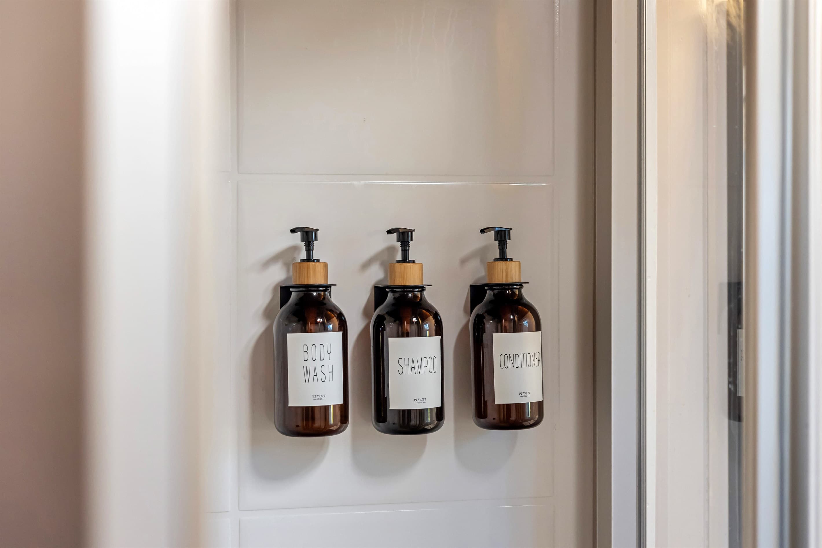 Inviting Bathroom Accents