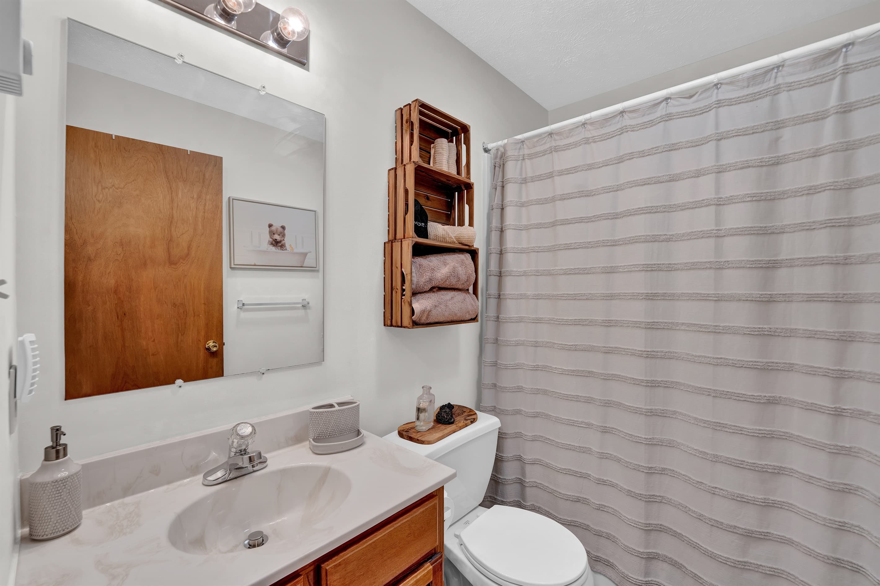Full bathroom