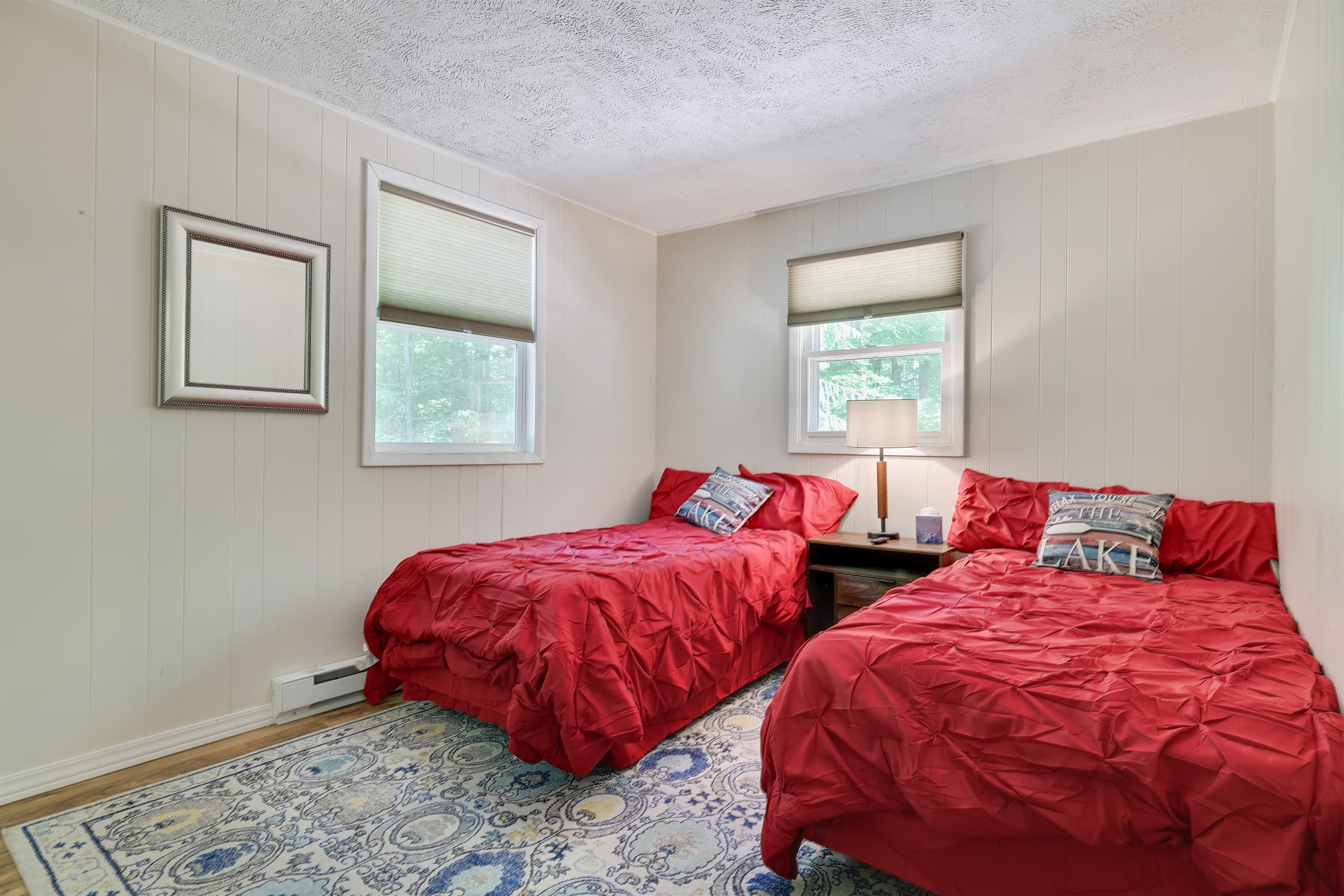 Bedroom 2 with twin beds