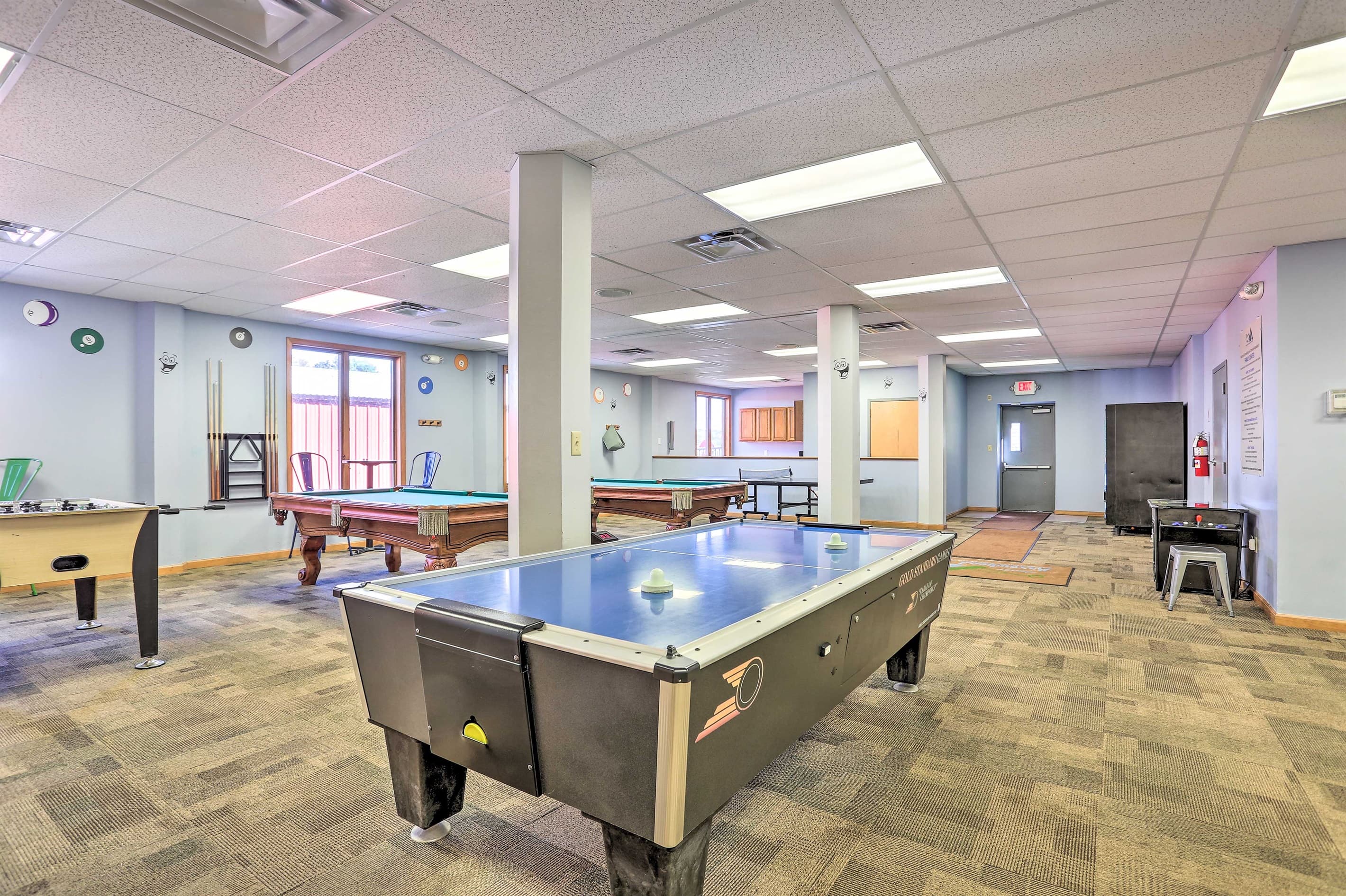 Community amenity - game room - Arrowhead Lake