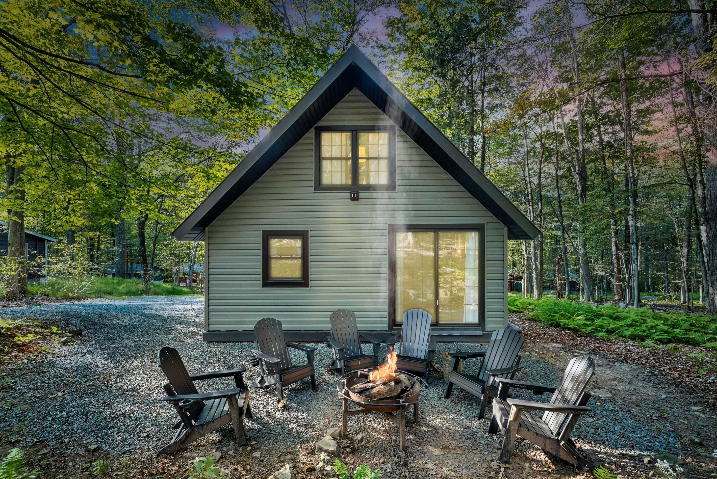 Backyard with firepit - Pocono Vacation rental - Arrowhead Lake