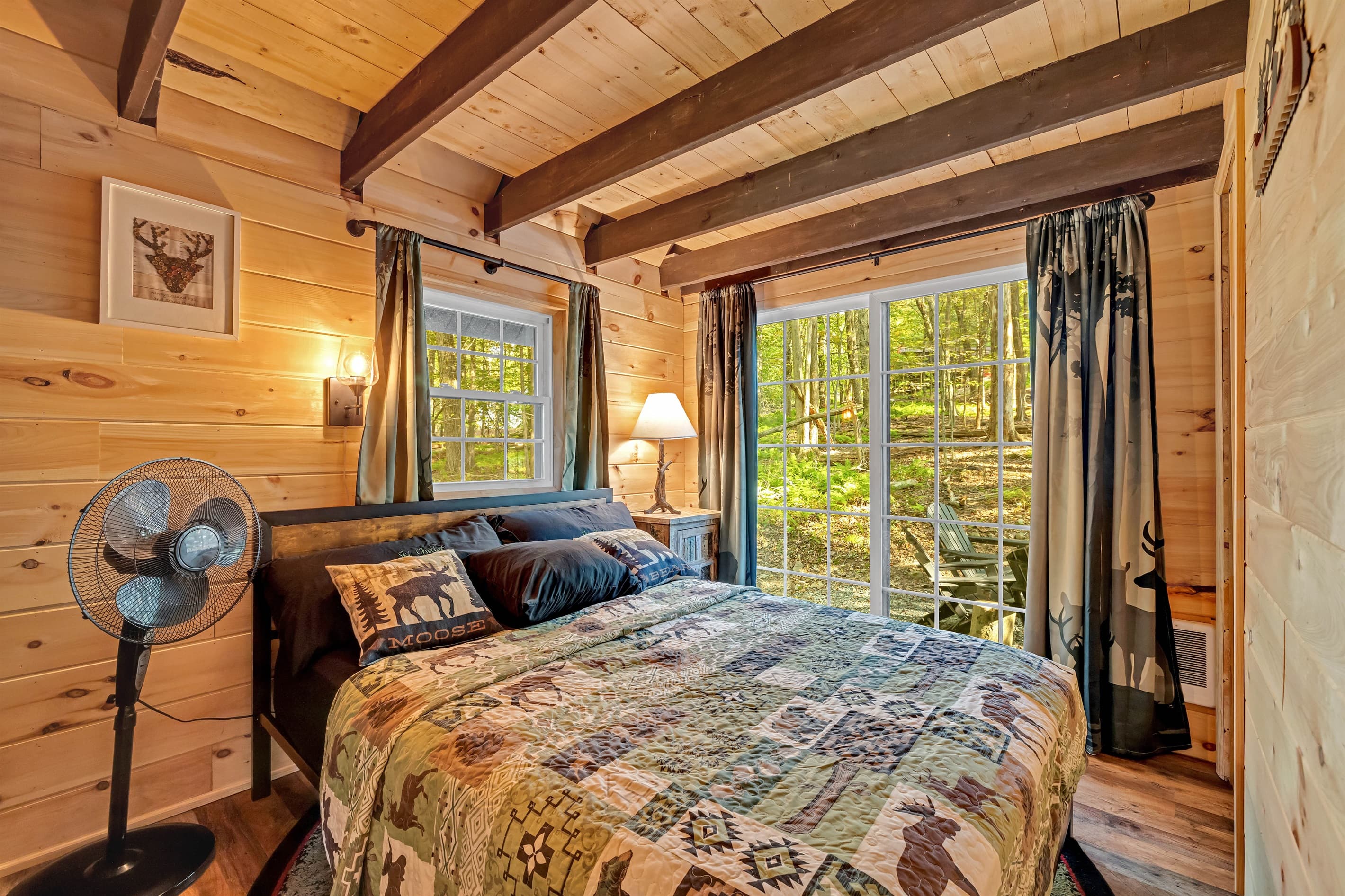 Bedroom with queen bed