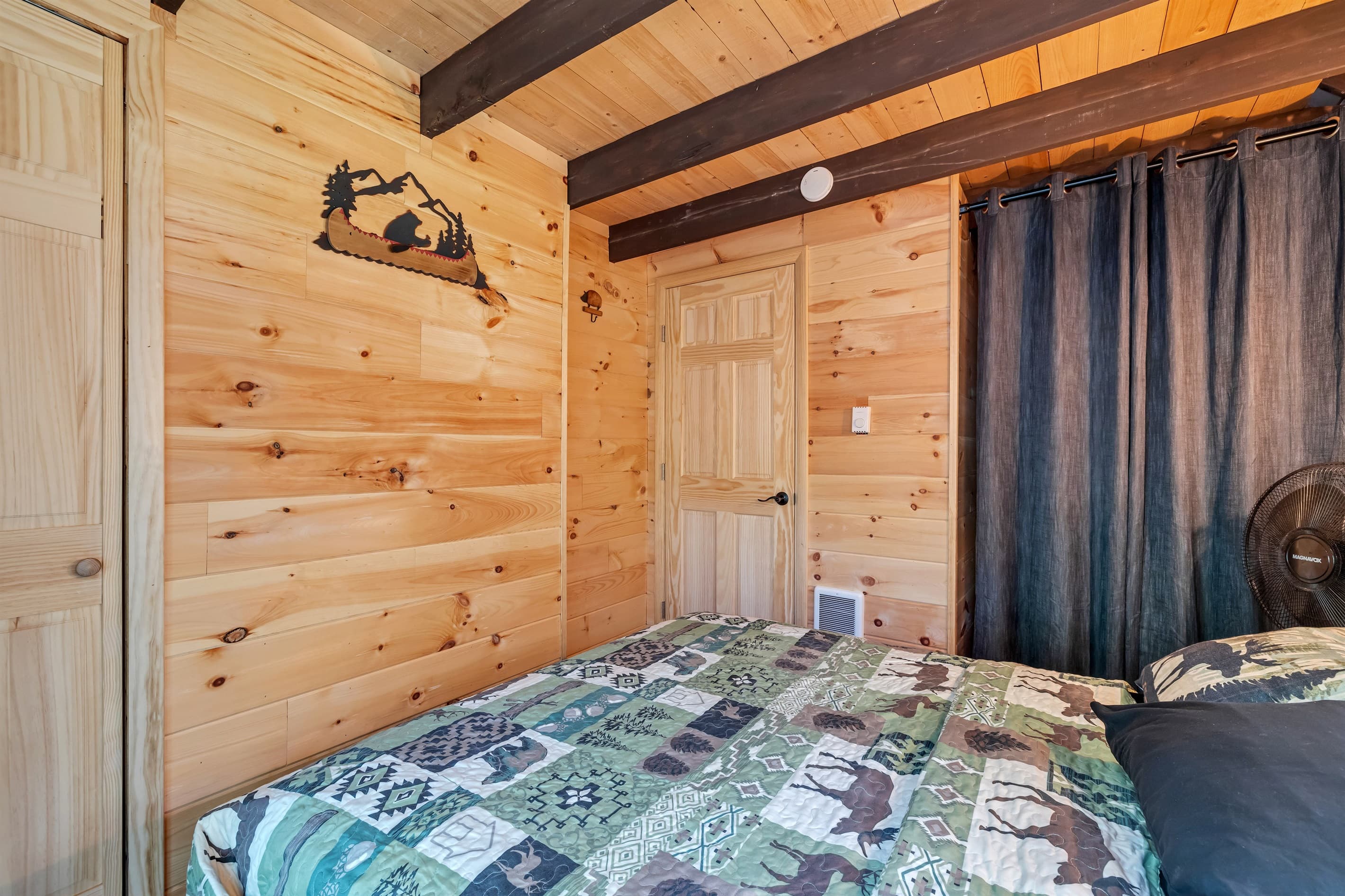 Bedroom with queen bed