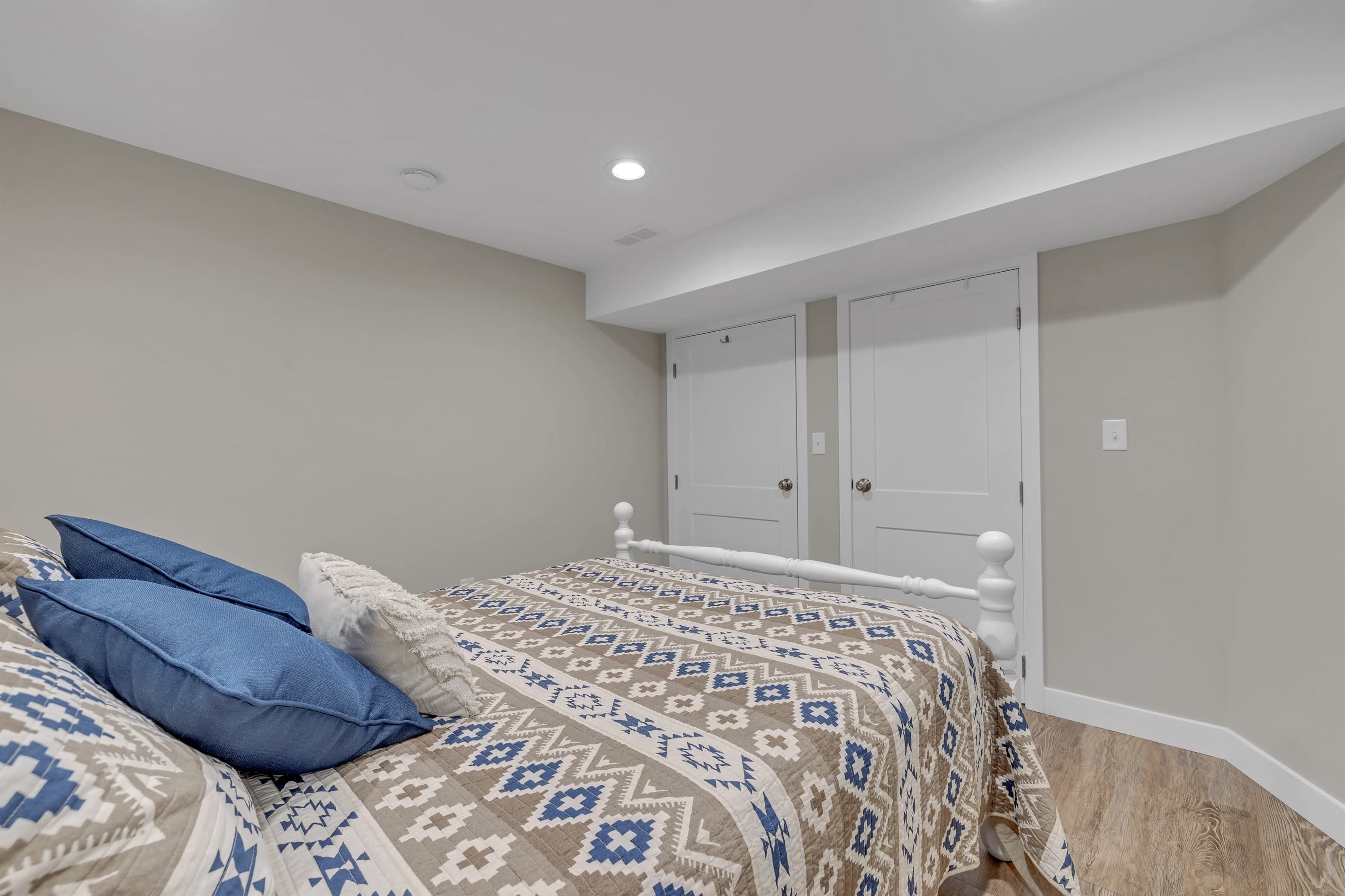 Bedroom 1 with queen size bed, on ground floor