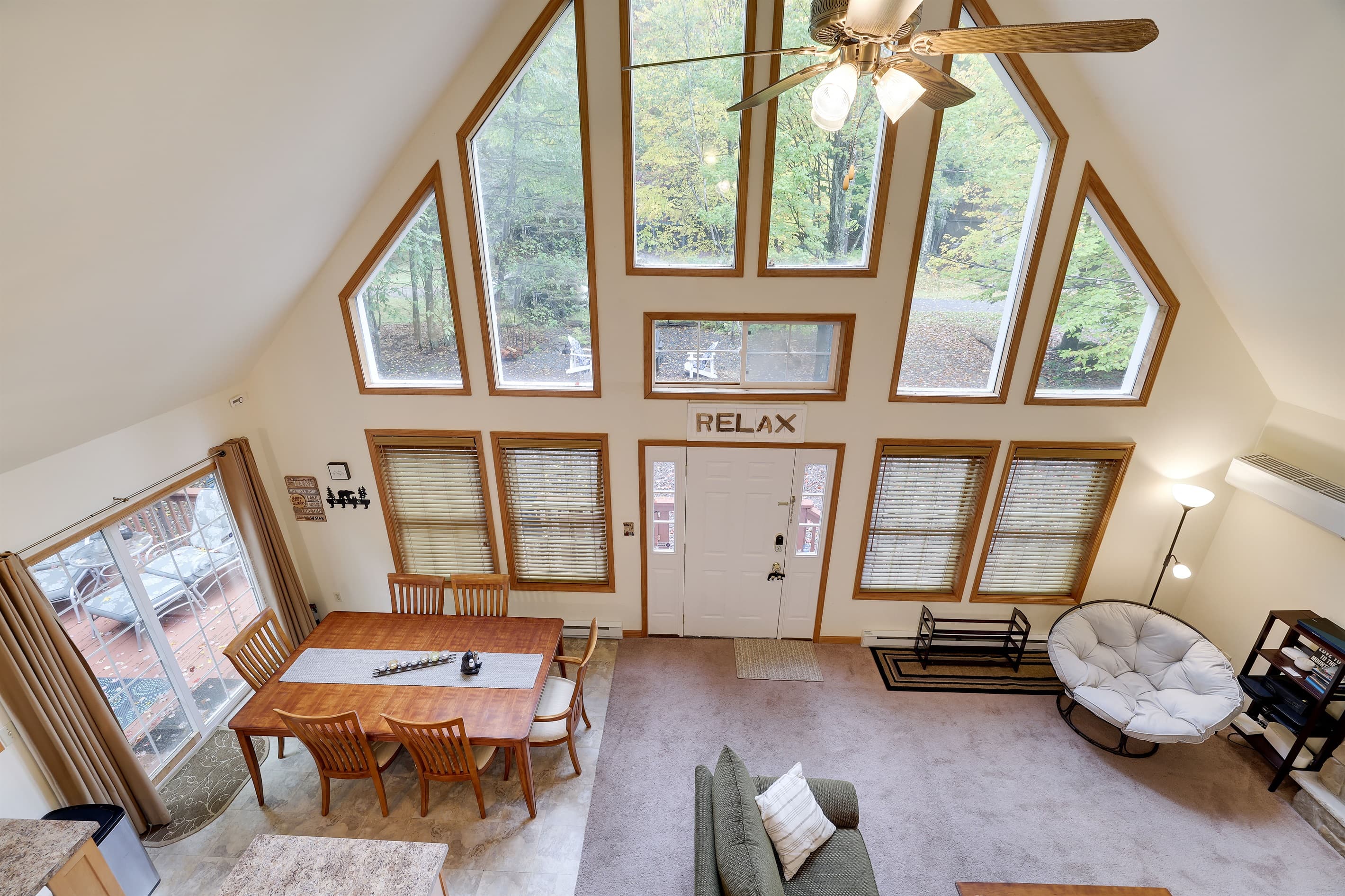 Living room is full of natural light - Serhii Vacation Rentals