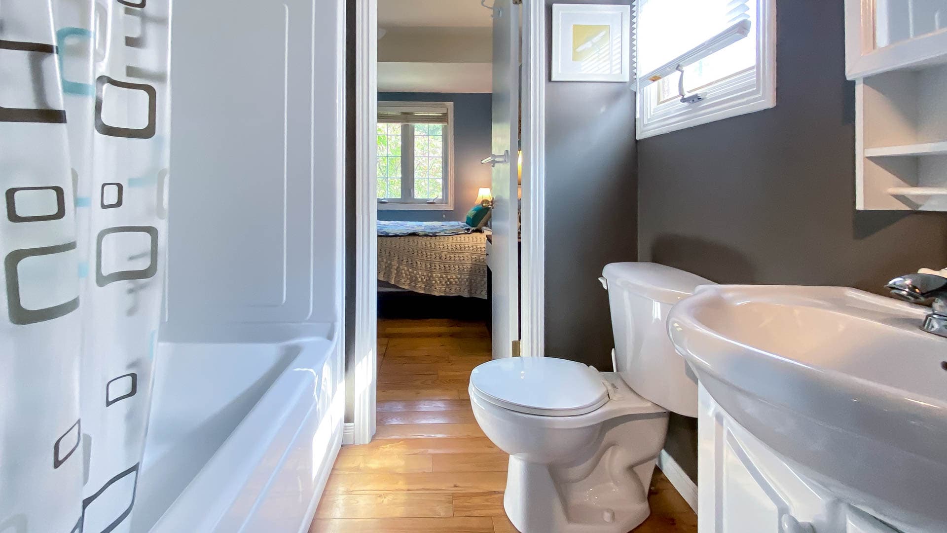 4 piece bathroom