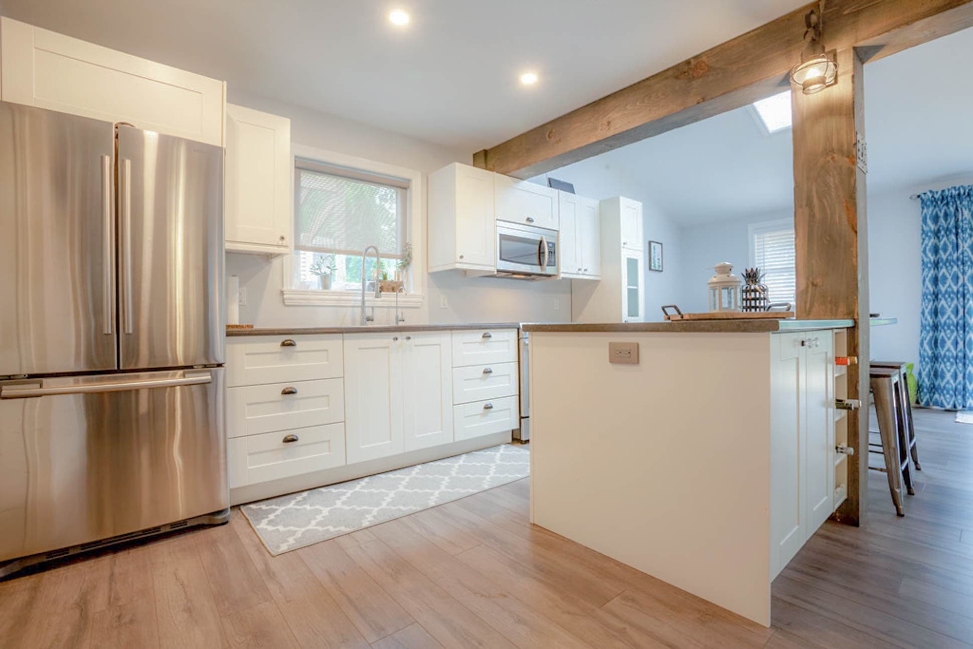 Prepare your favorite dishes in this fully equipped kitchen.