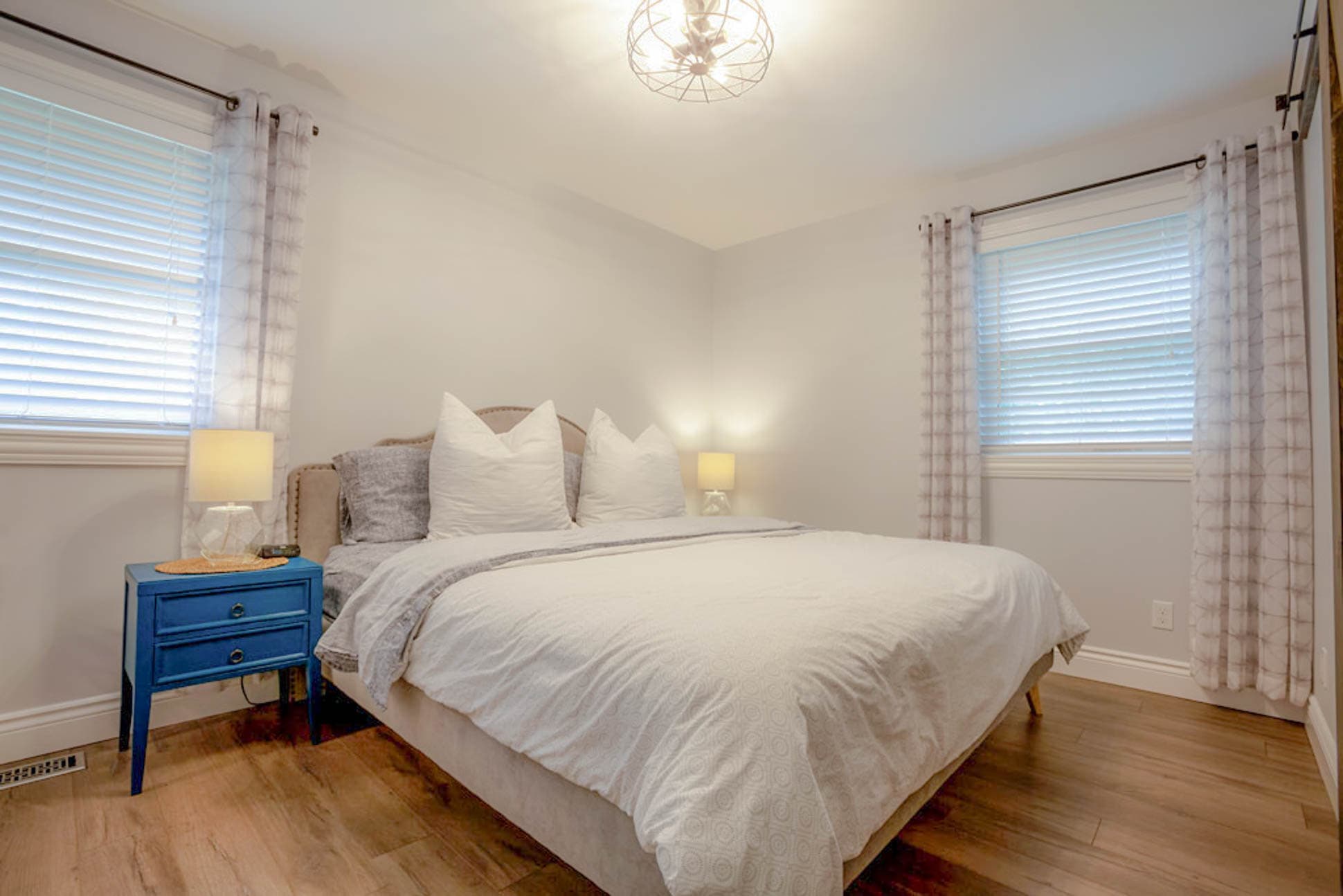 Premier King Bed
