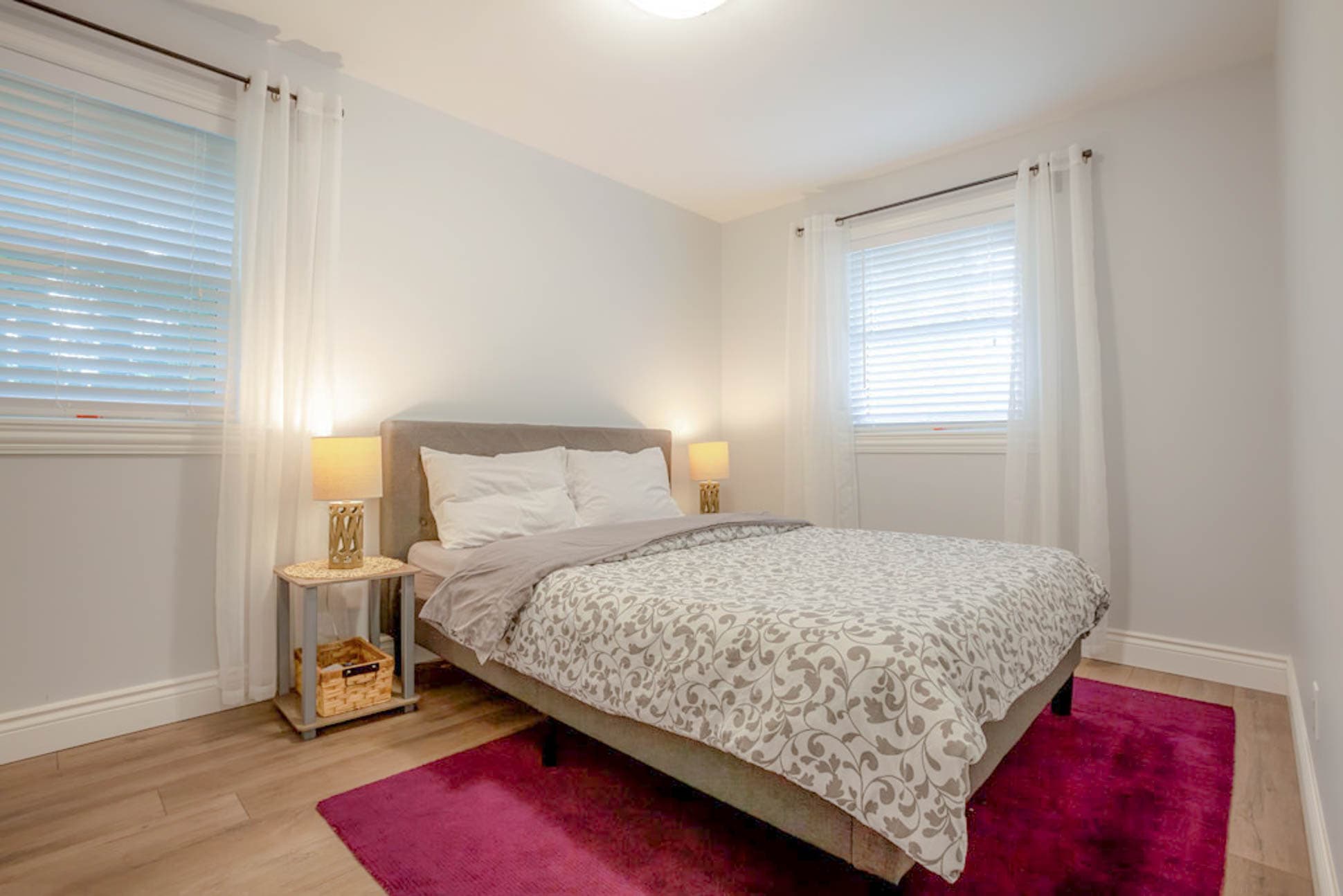 Bedroom 2 - Queen Bed