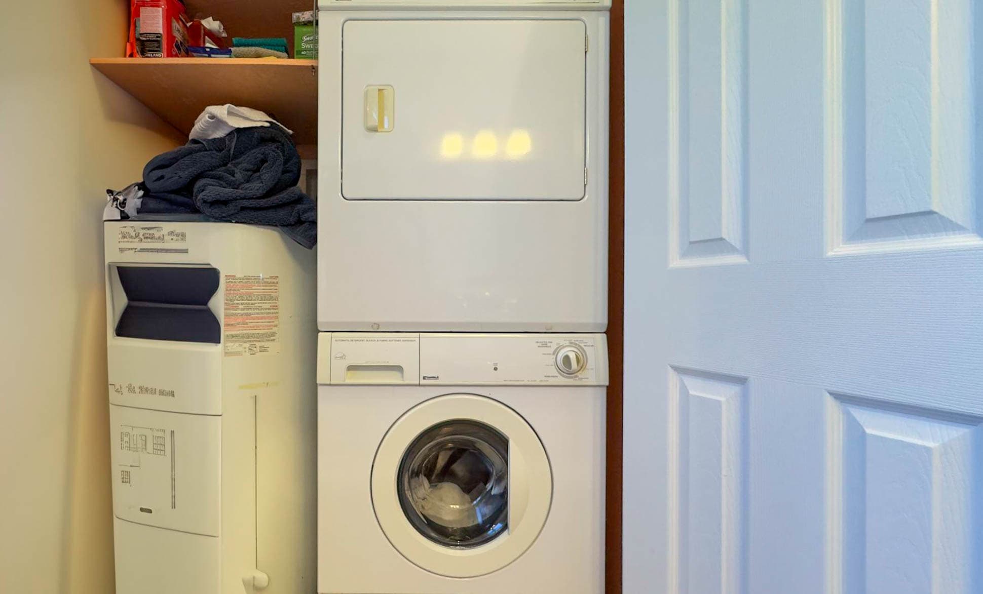 Also has washer/dryer