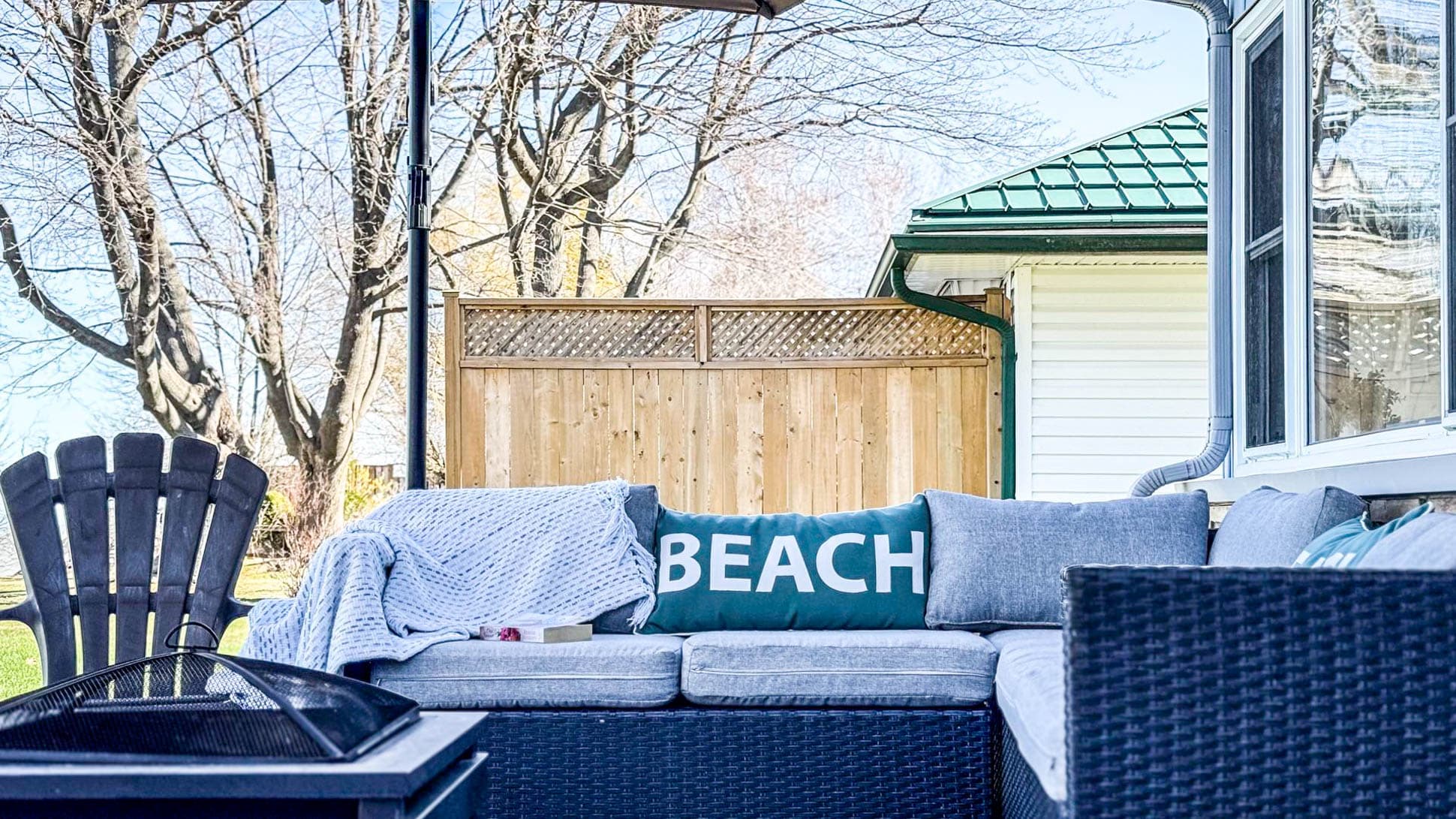 Enjoy the sunshine and savour the Lake breeze
