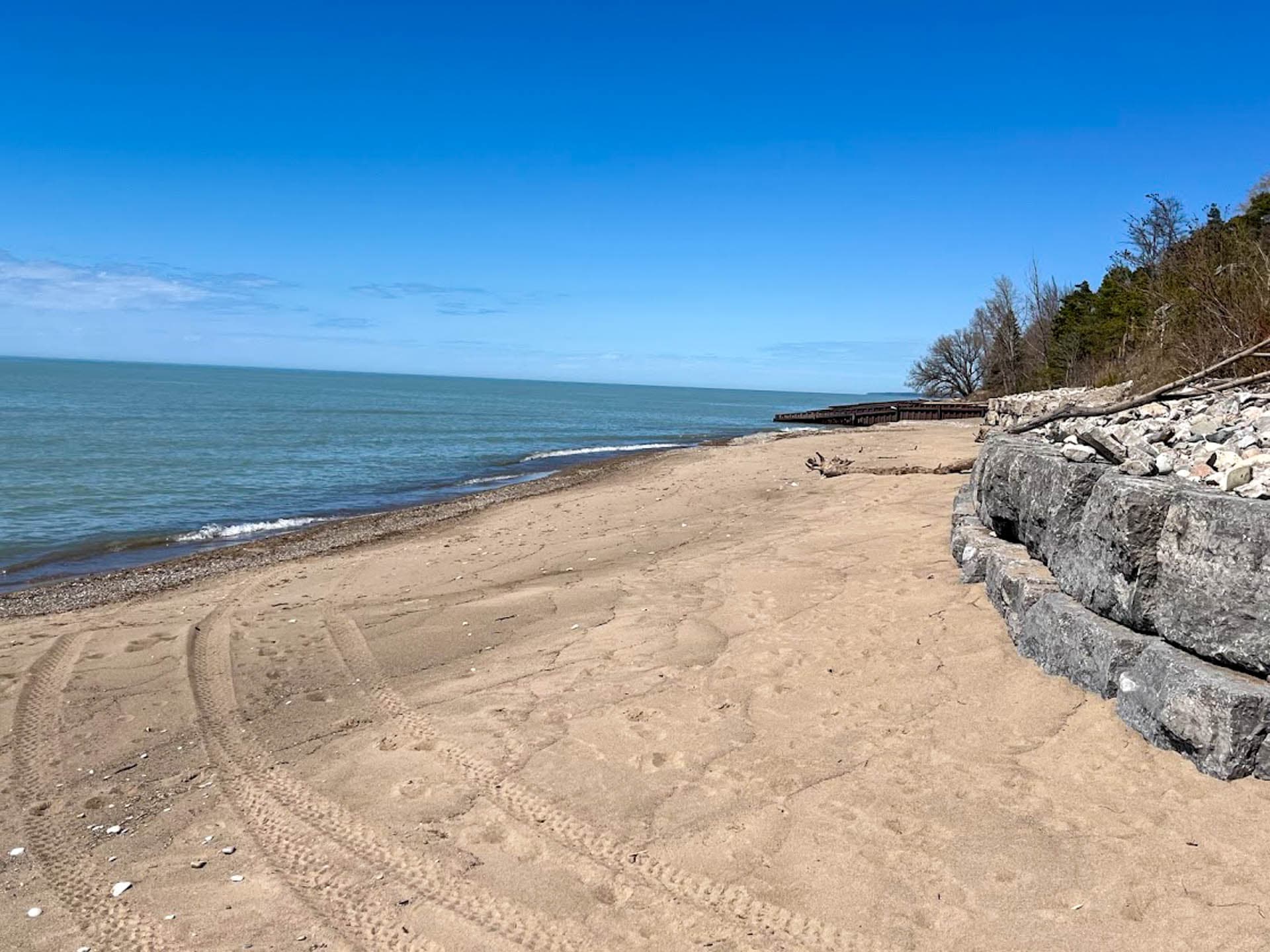 Lots of beach-2025