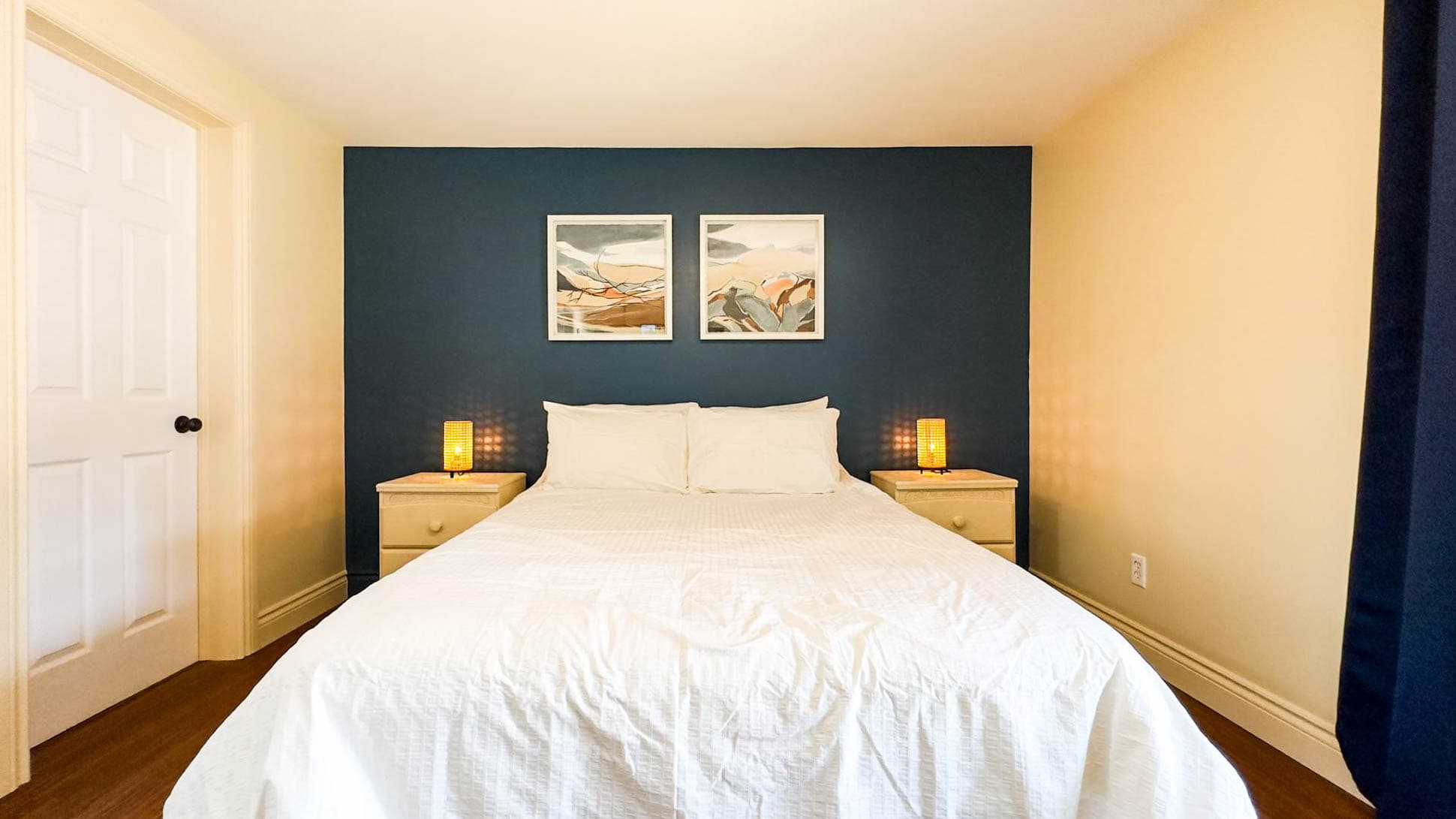 Premier Bedroom with Queen Bed