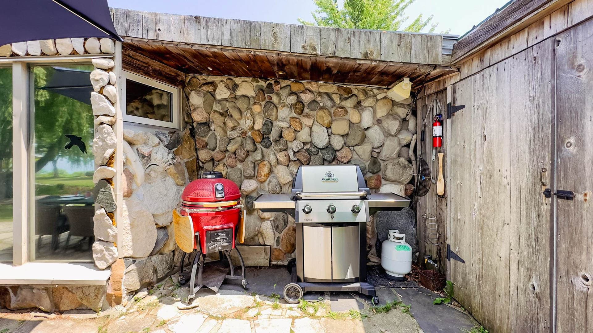 Grill up your family favourites on the Propane BBQ or Charcoal grill
