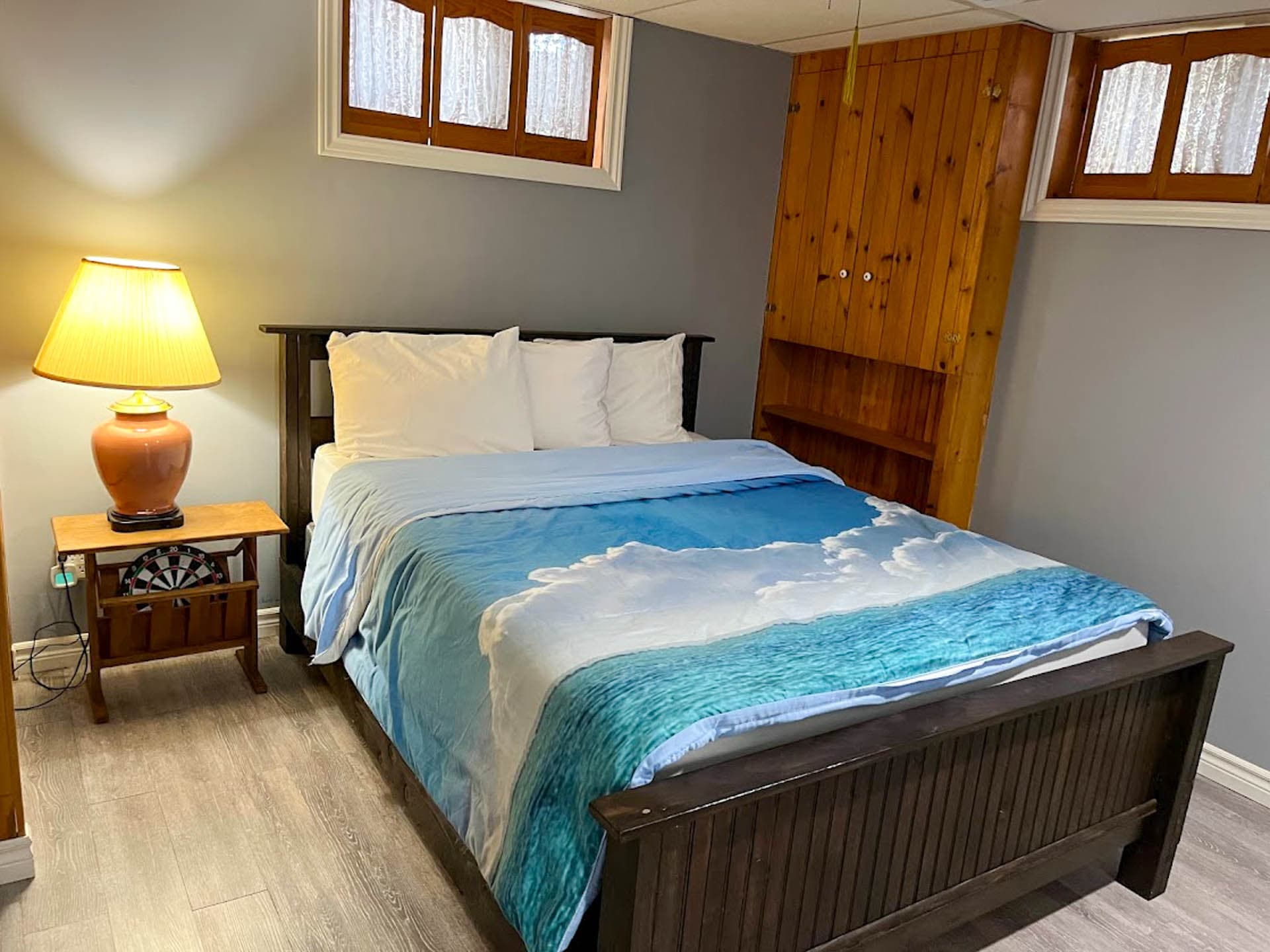 BR3 Downstairs Queen Bed