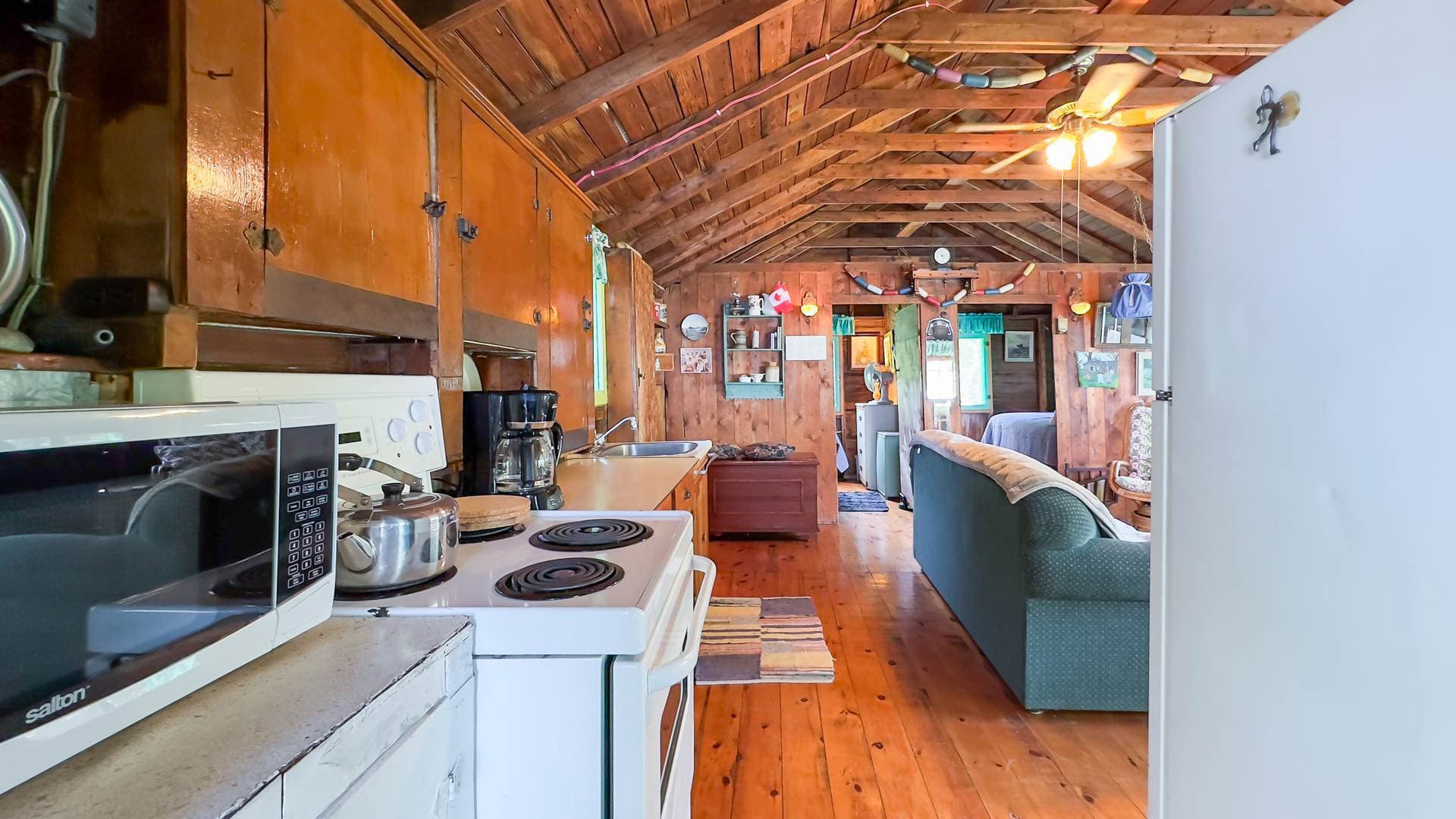 Welcome to our cozy kitchen