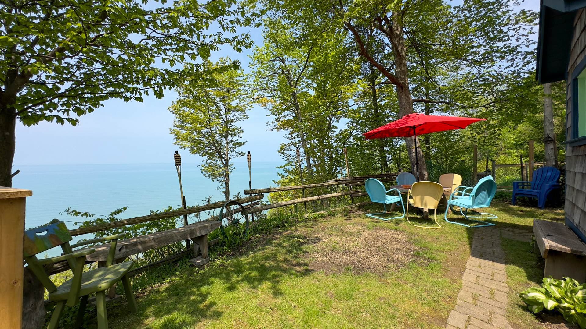 Enjoy your meals with a side of fresh air and stunning views