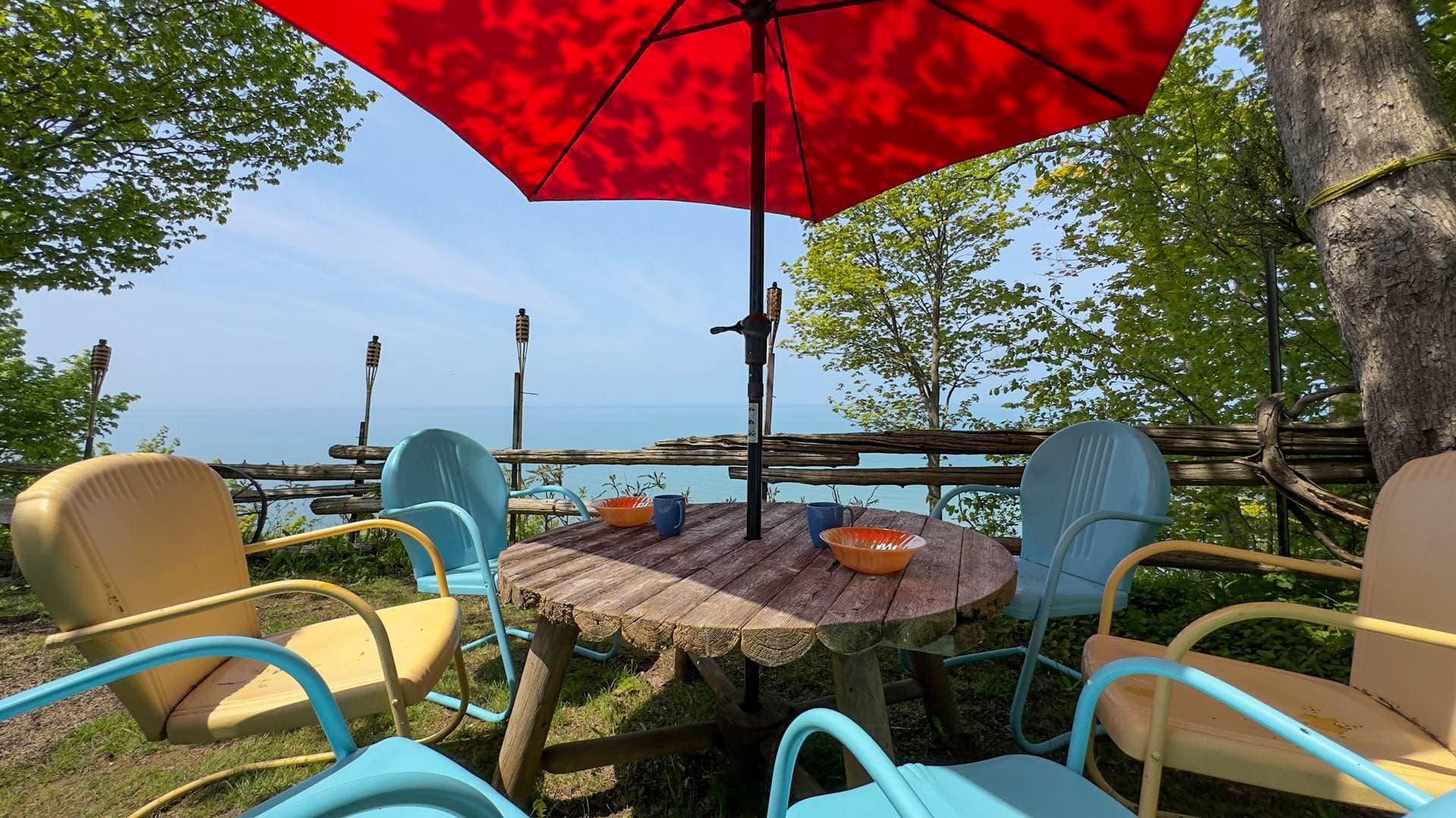 Alfresco dining at its finest - with some shade if you need it