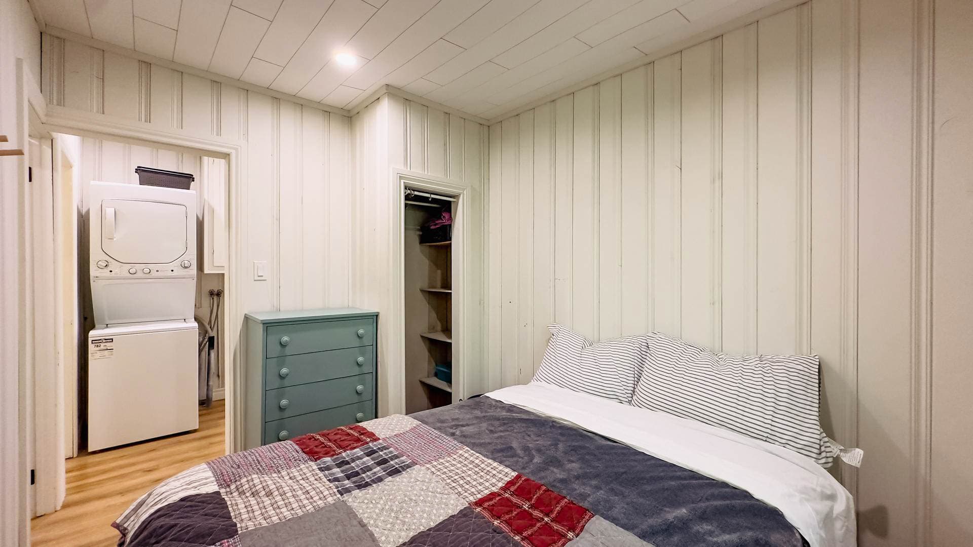 Bedroom 2 with Double Bed (Note: Des not have bedroom door)
