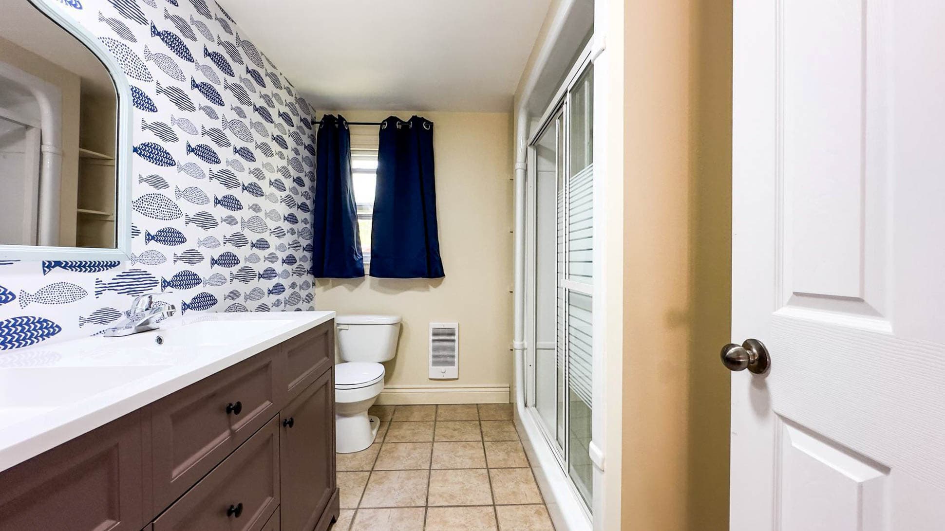 Ensuite Bathroom with Shower