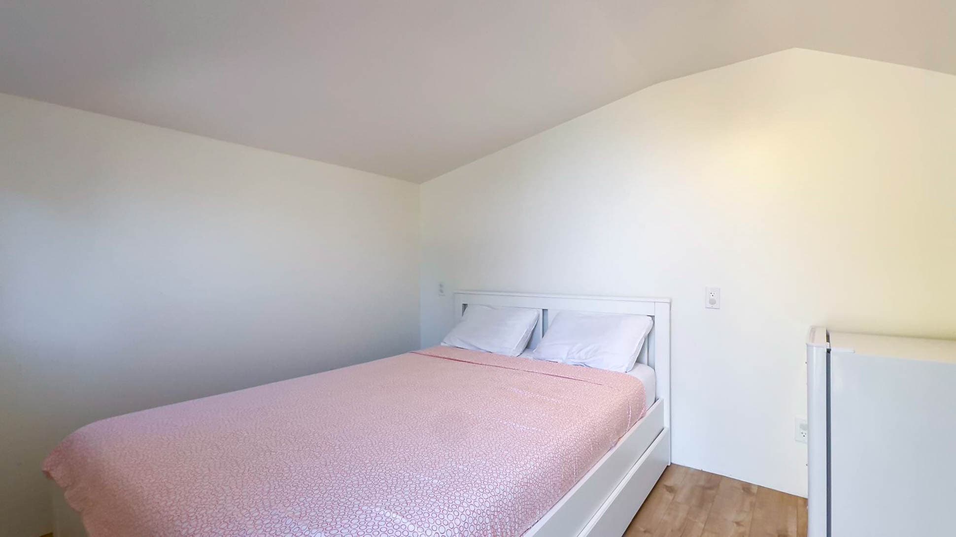 Queen bed in the Casita..has a small fridge too