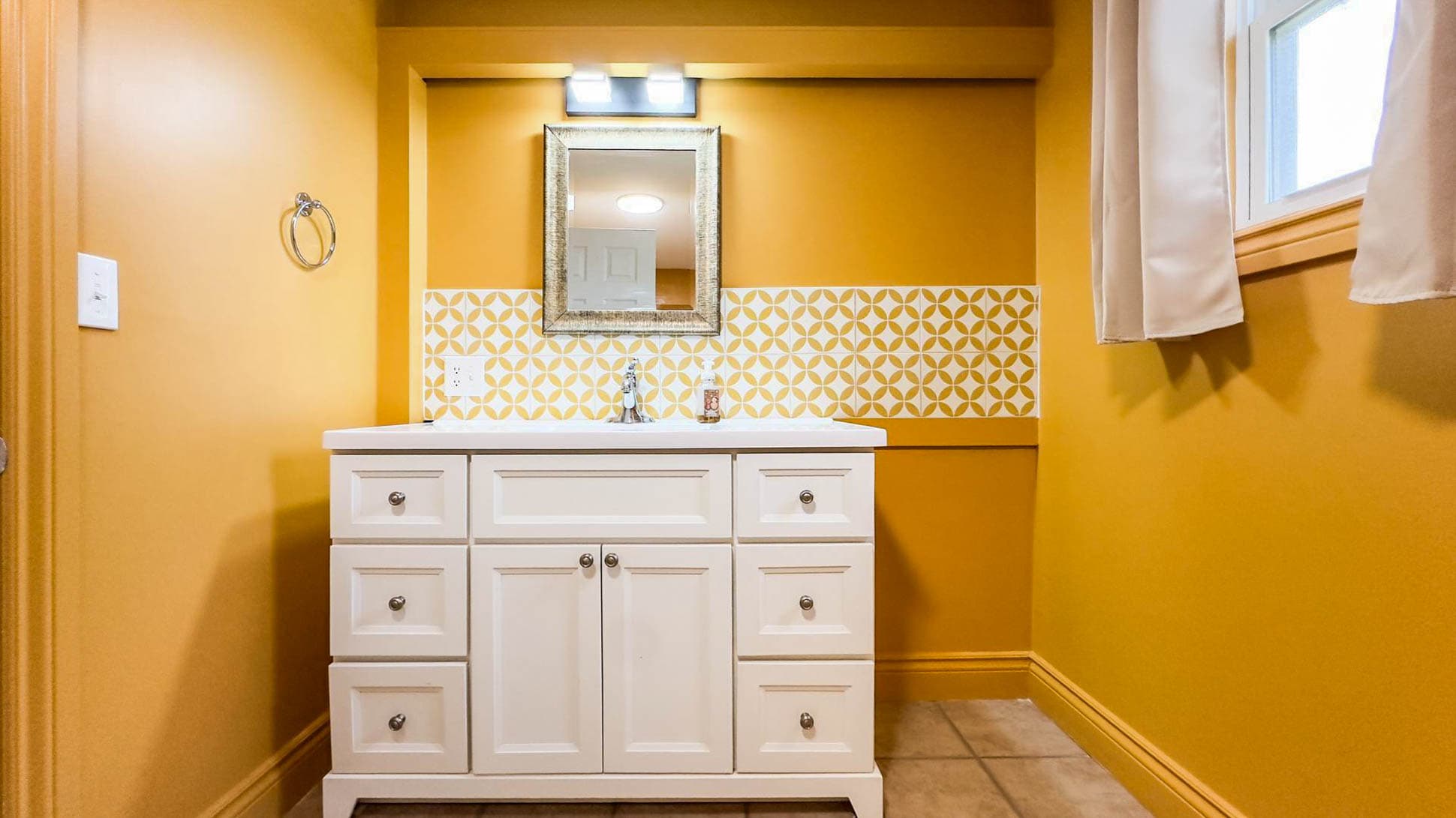 Awesome 4 Piece Bathroom