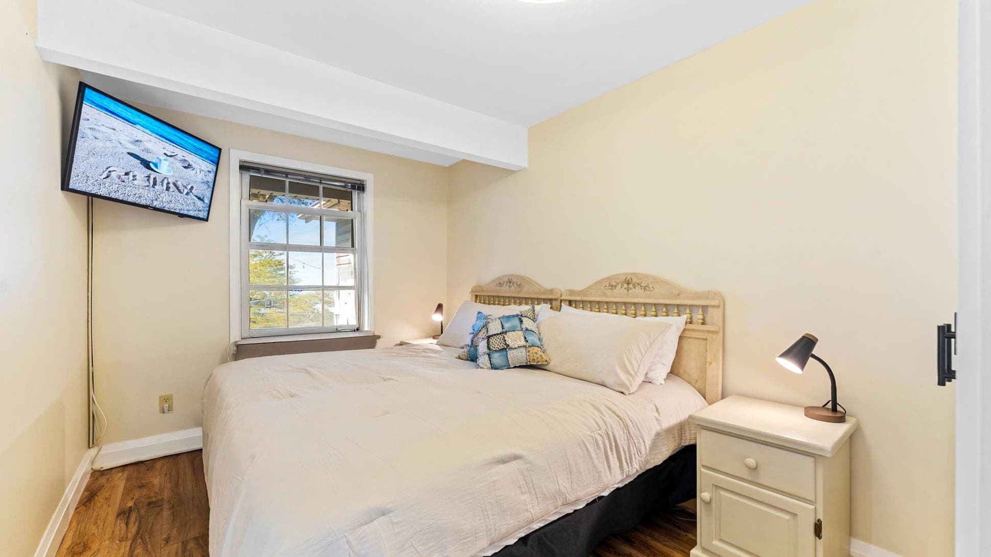 Premier Bedroom has a King Bed