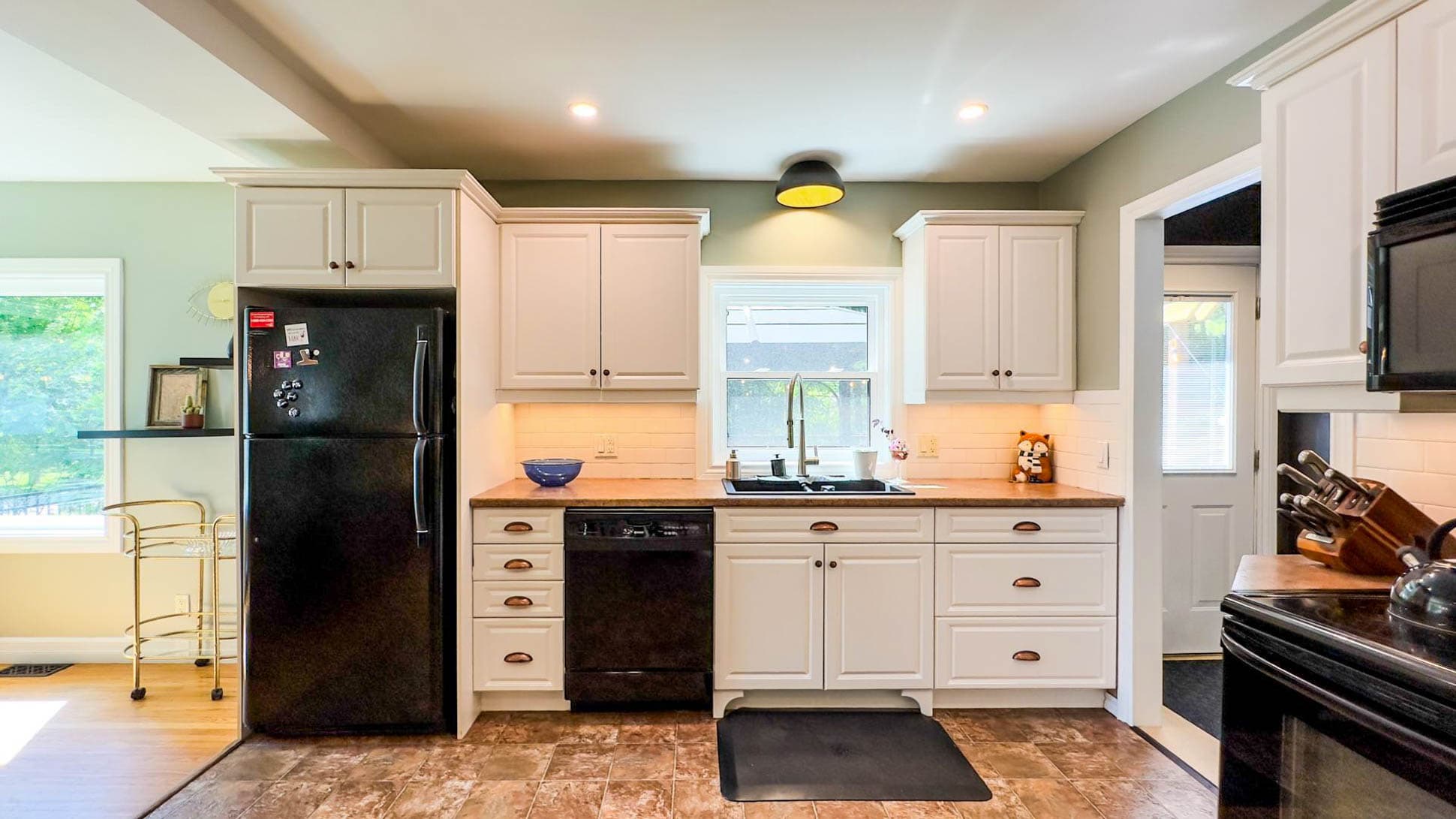 All modern appliances