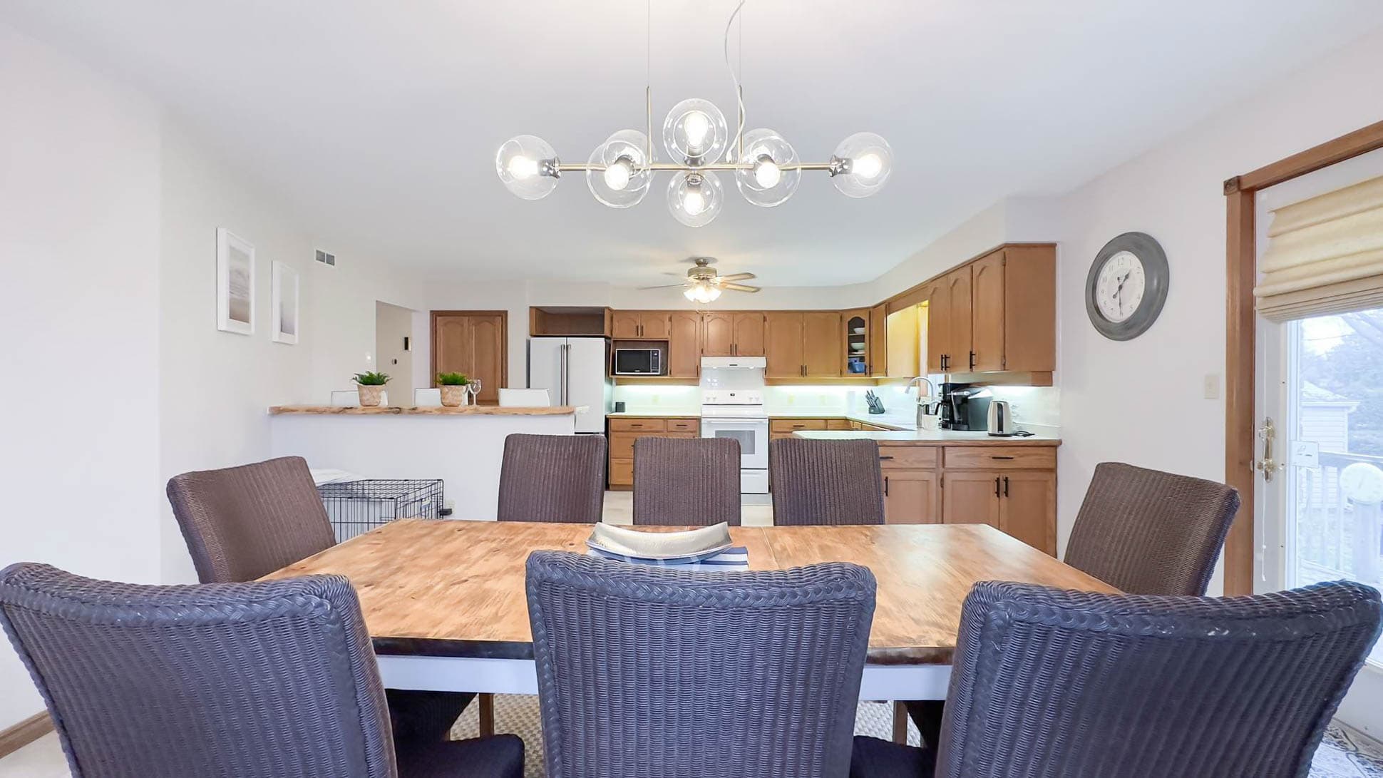 Large open kitchen perfect to share your family favorites!