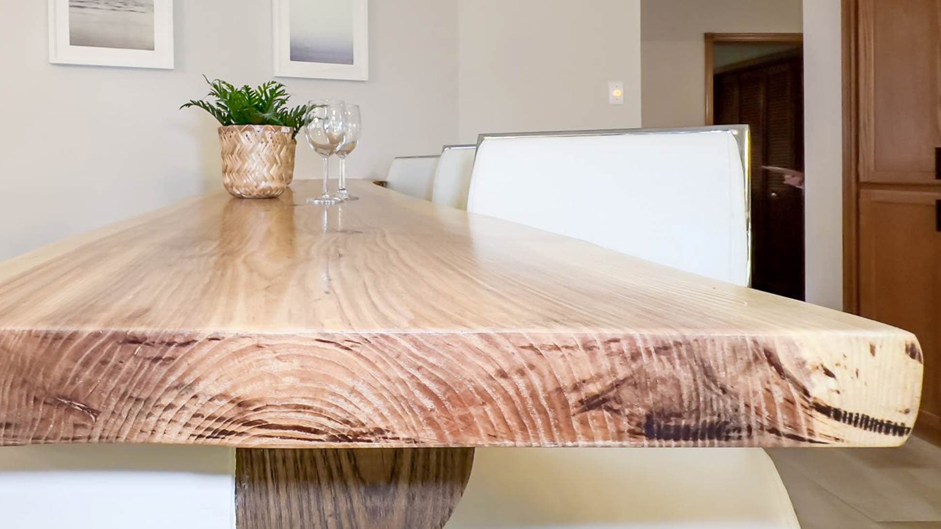 Beautfiul Live edge breakfast bar
