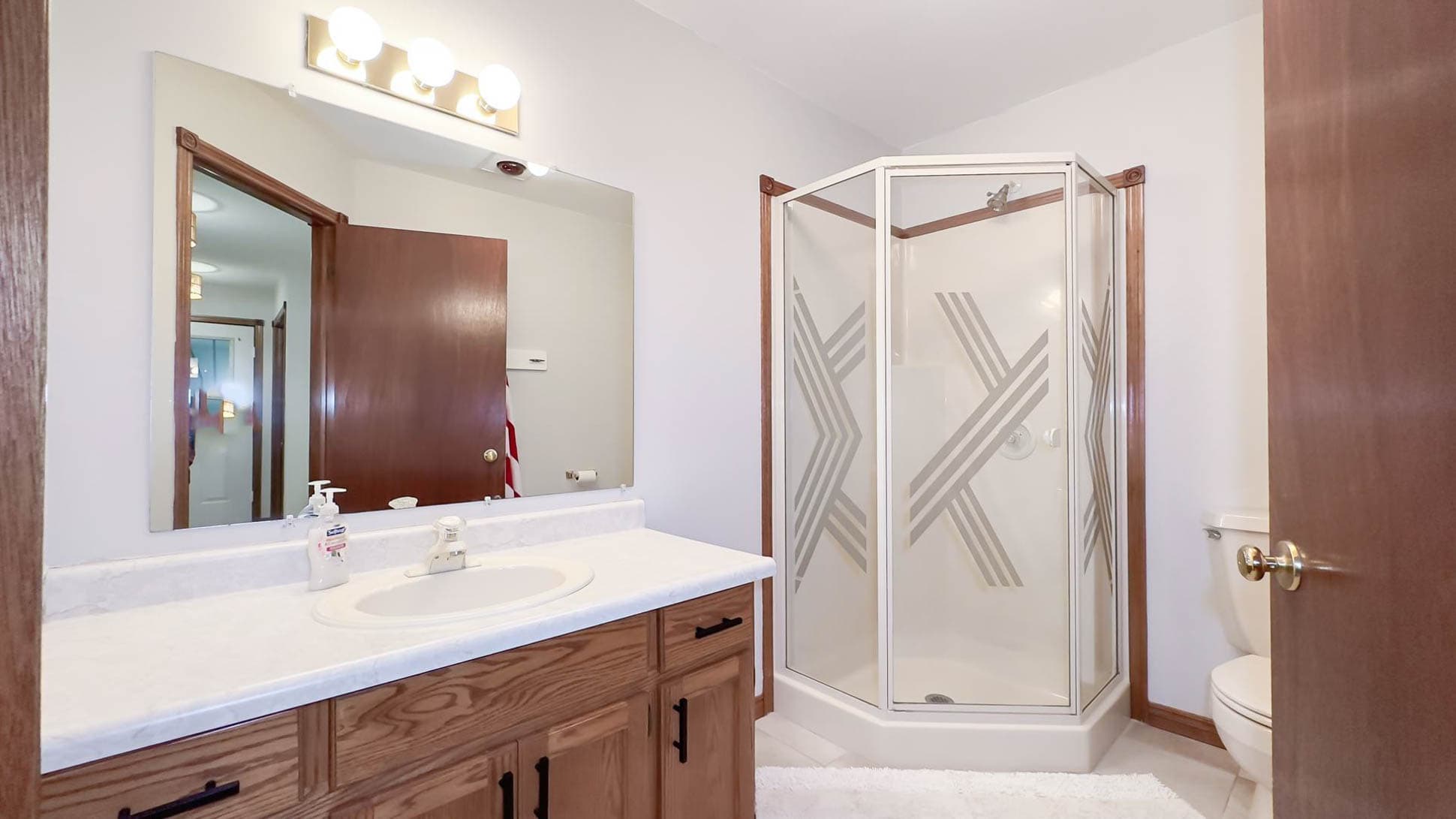 Main floor 3 piece bathroom
