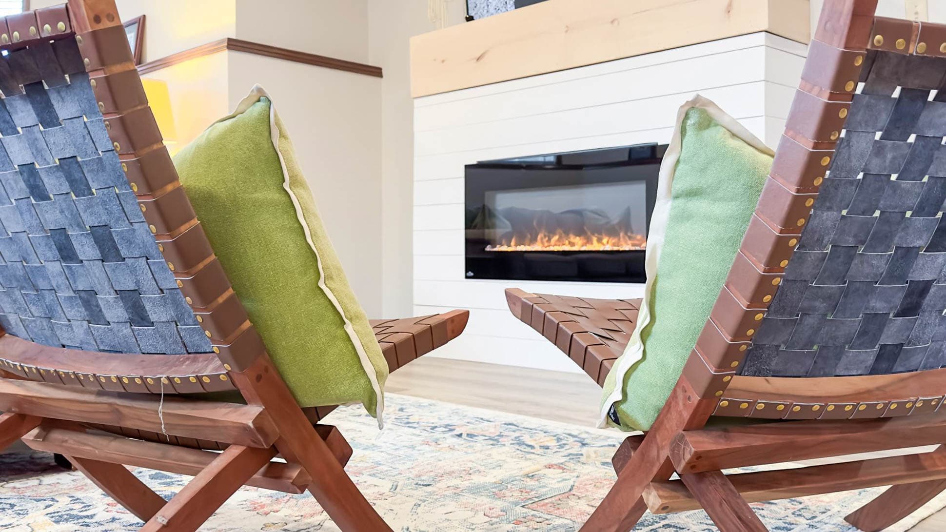 Cuddle up in front of the fireplace super cozy