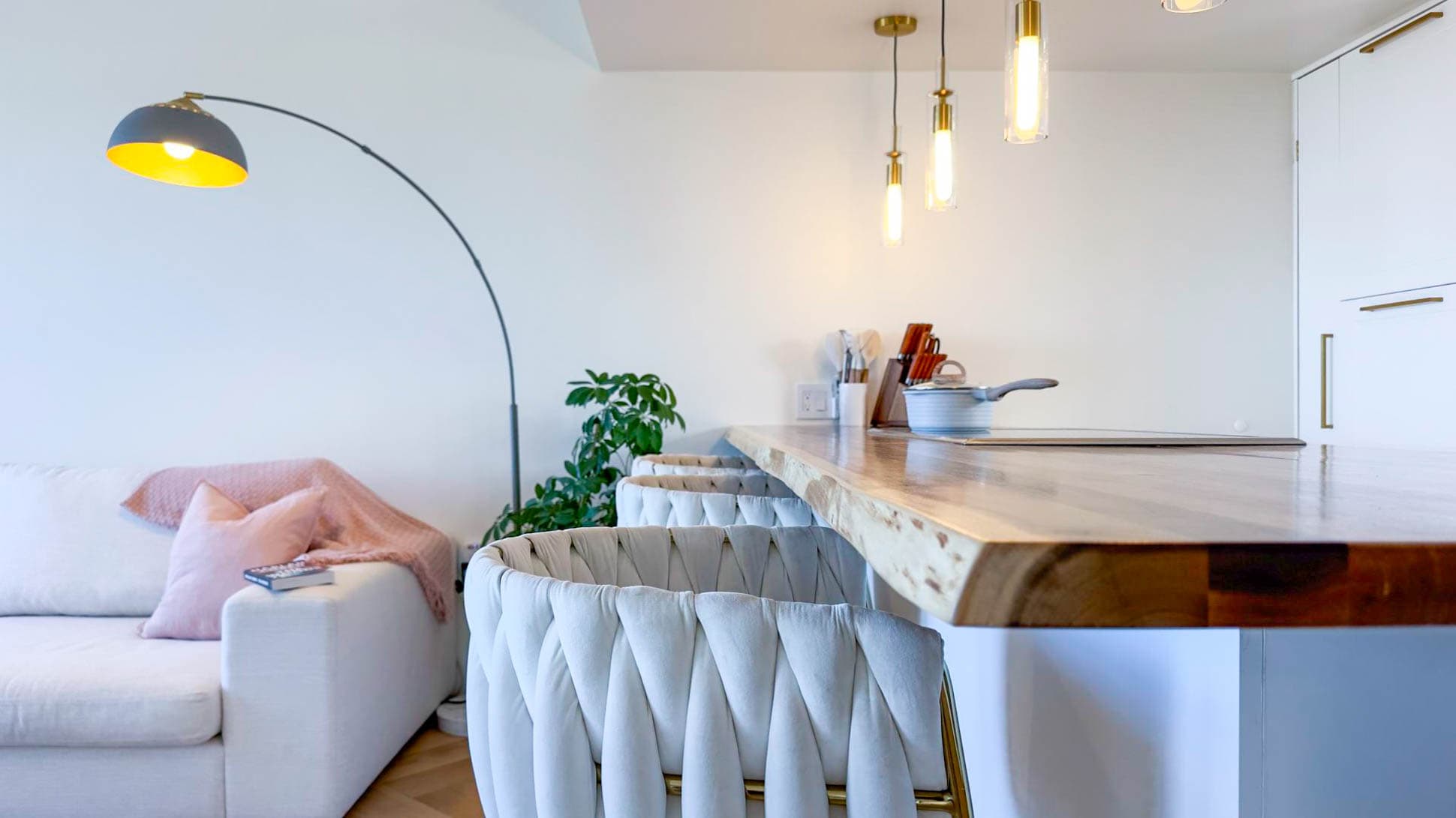 This live-edge island is calling—pull up a stooll!