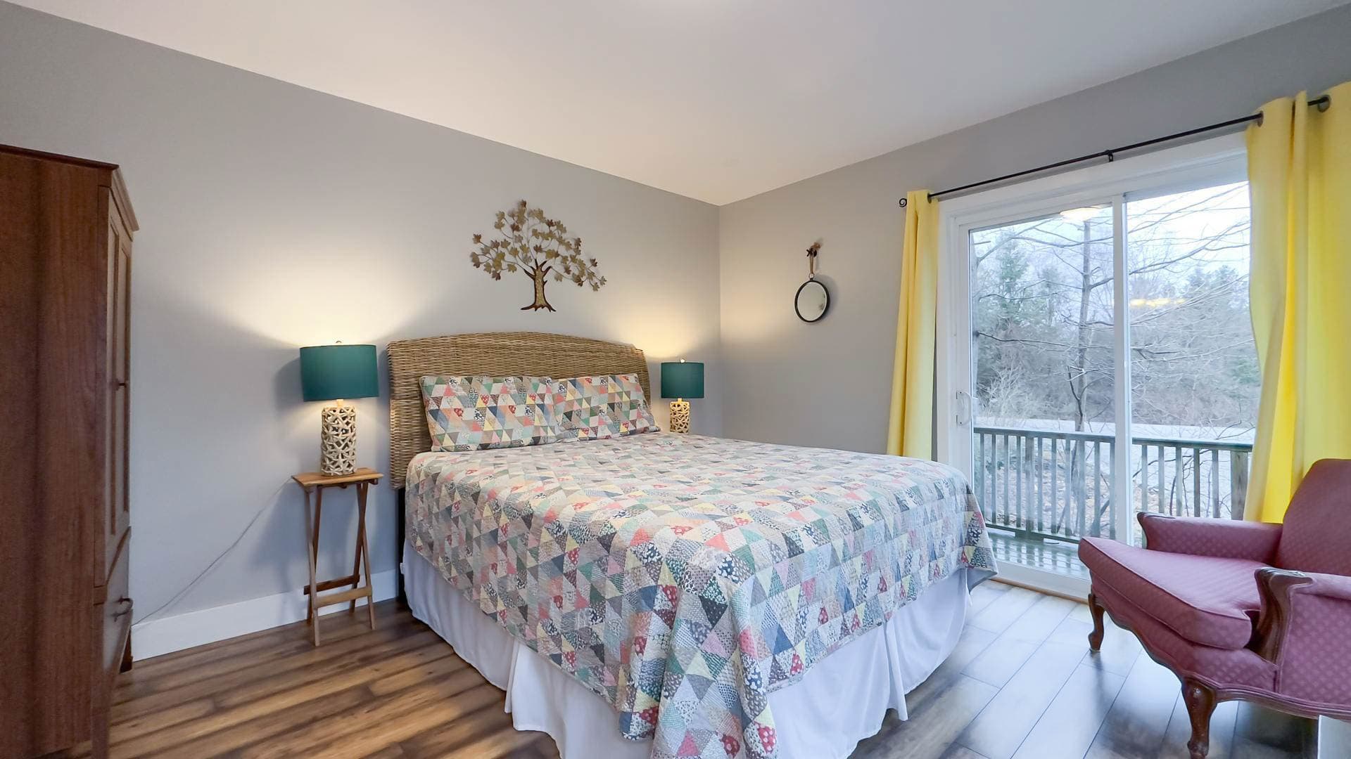 Premier Queen Bed