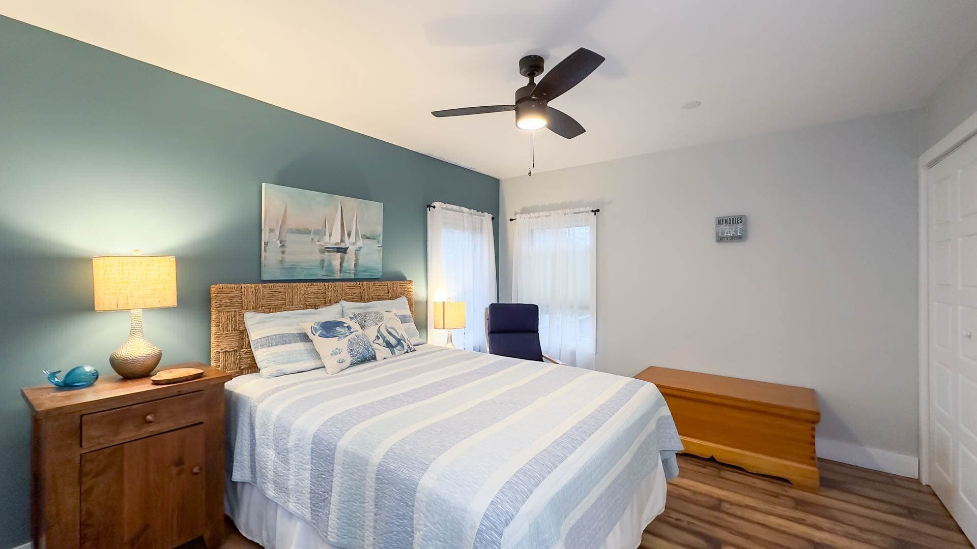 BR2 Queen bed