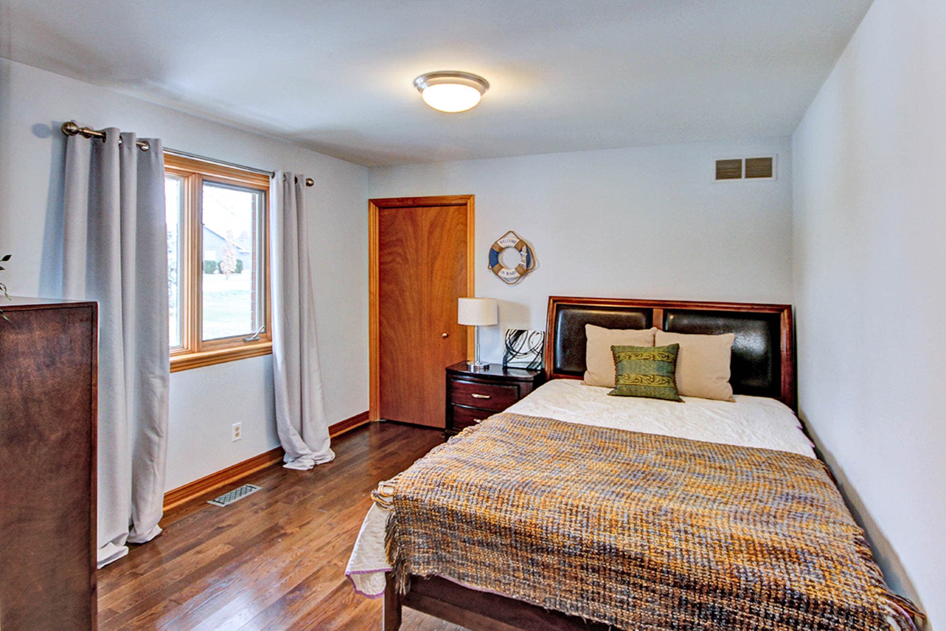 Bedroom 2 has Queen Bed