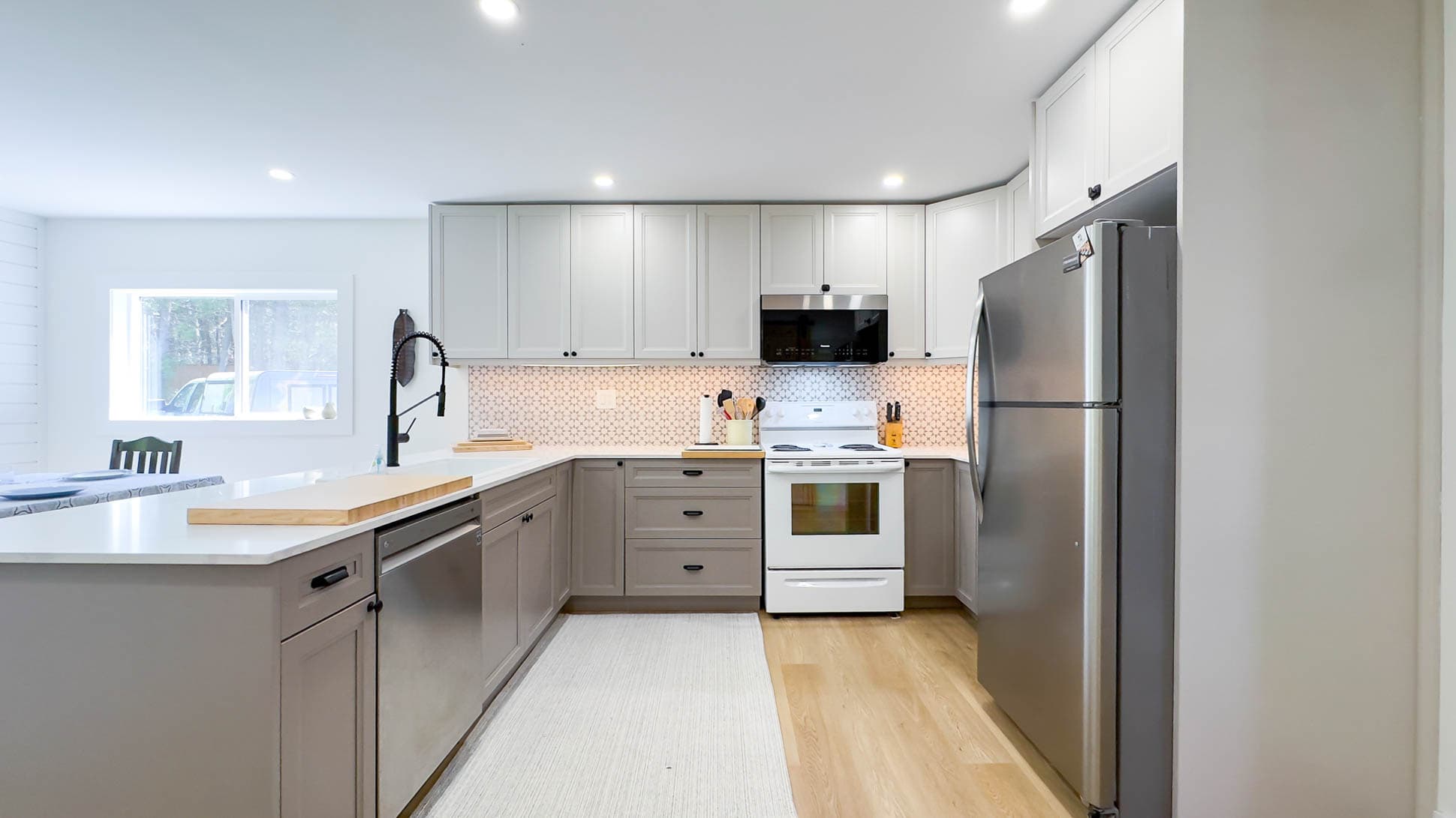 Spacious, sleek, and ready to cook