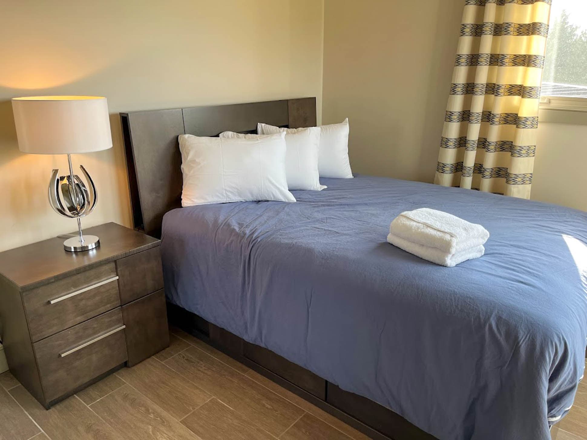 Bedroom #5 with Queen bed