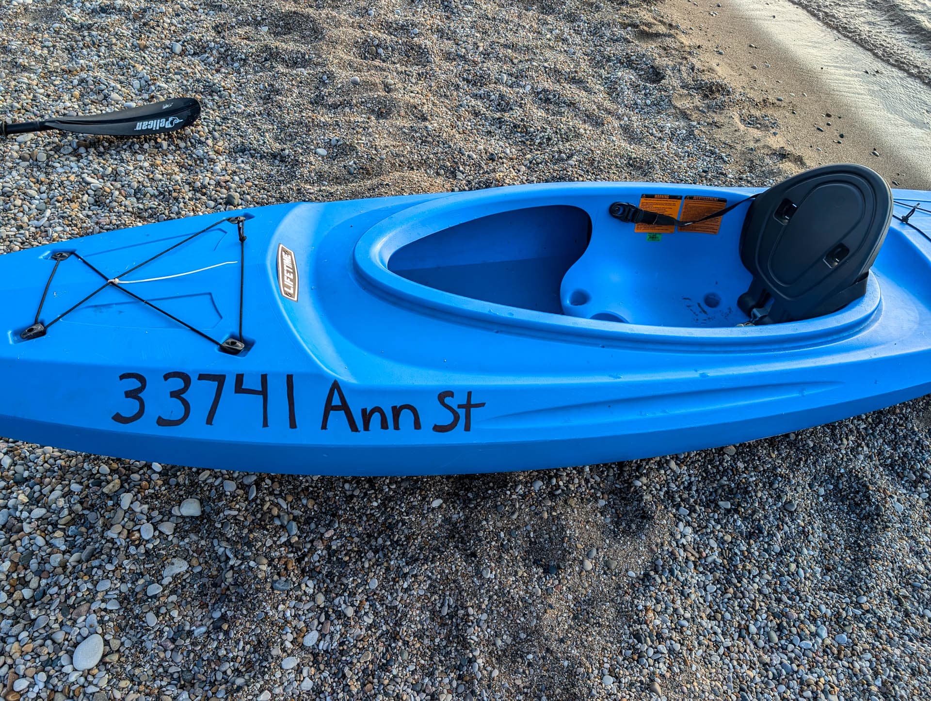 Plus 2 kayaks for your use