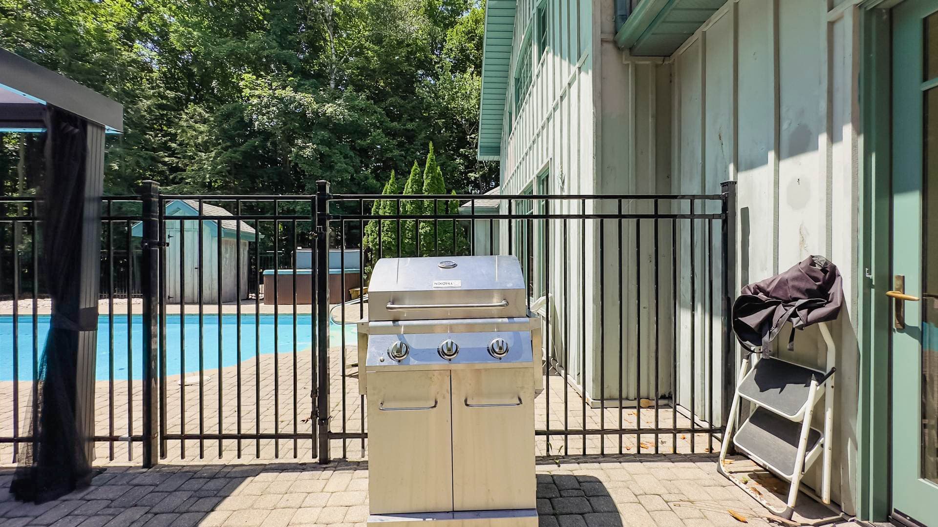 Sizzle up your favorite meals with our propane BBQ