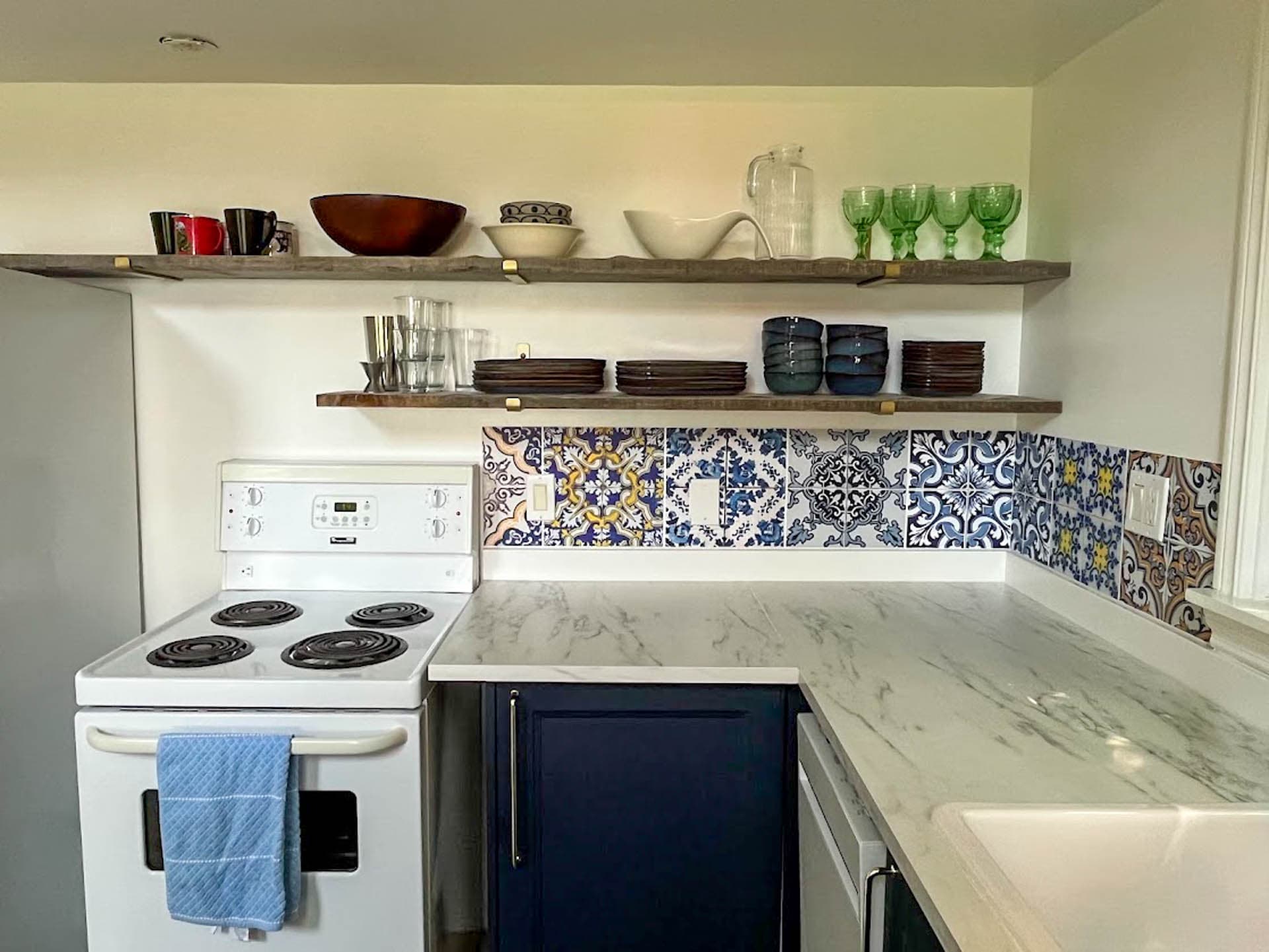 What a fun backsplash!