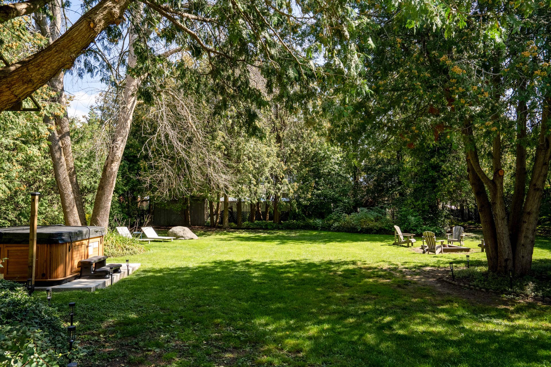 Large yard for all your outdoor games