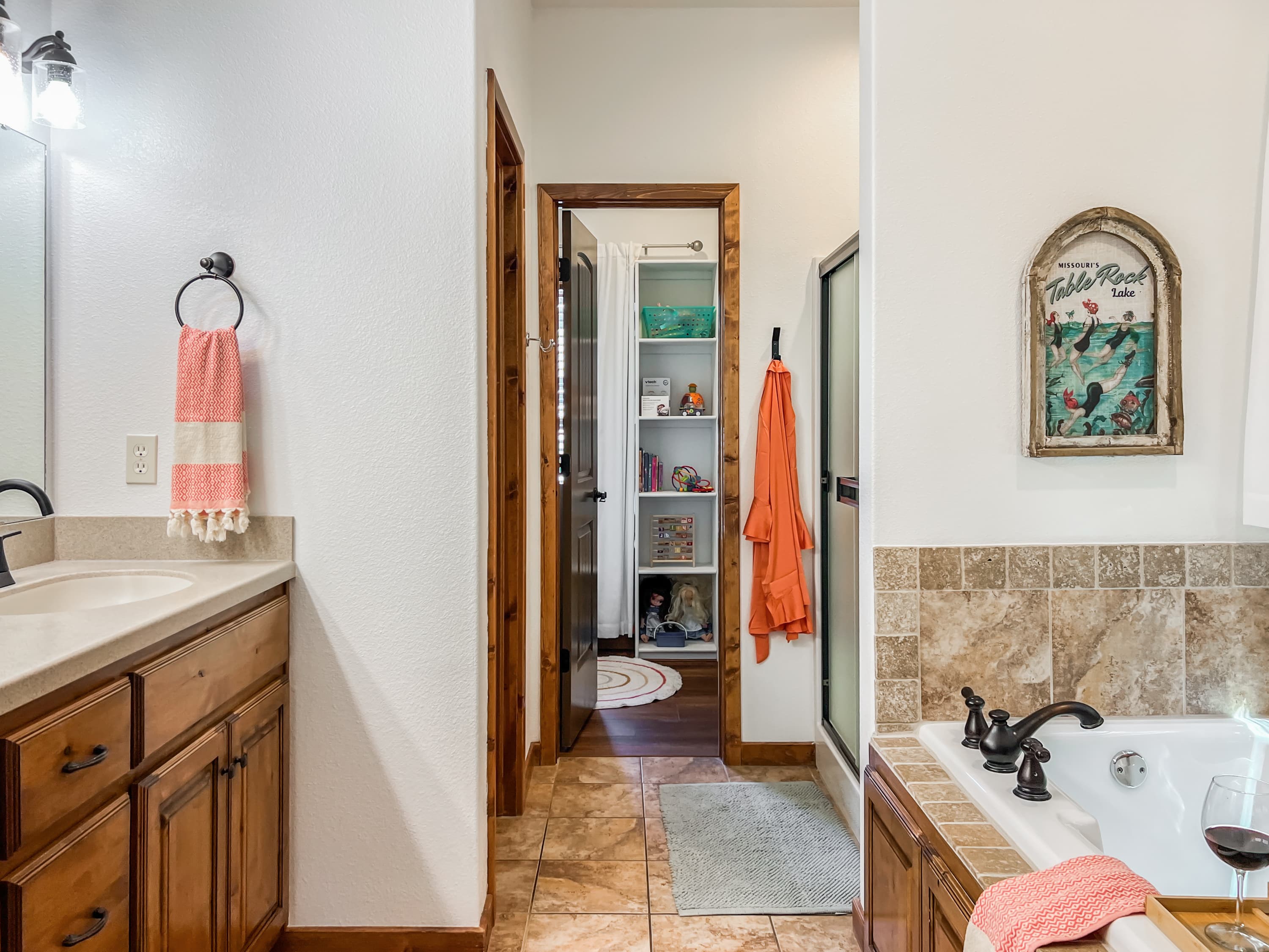 Step into the spa-like en-suite and give yourself a proper reset