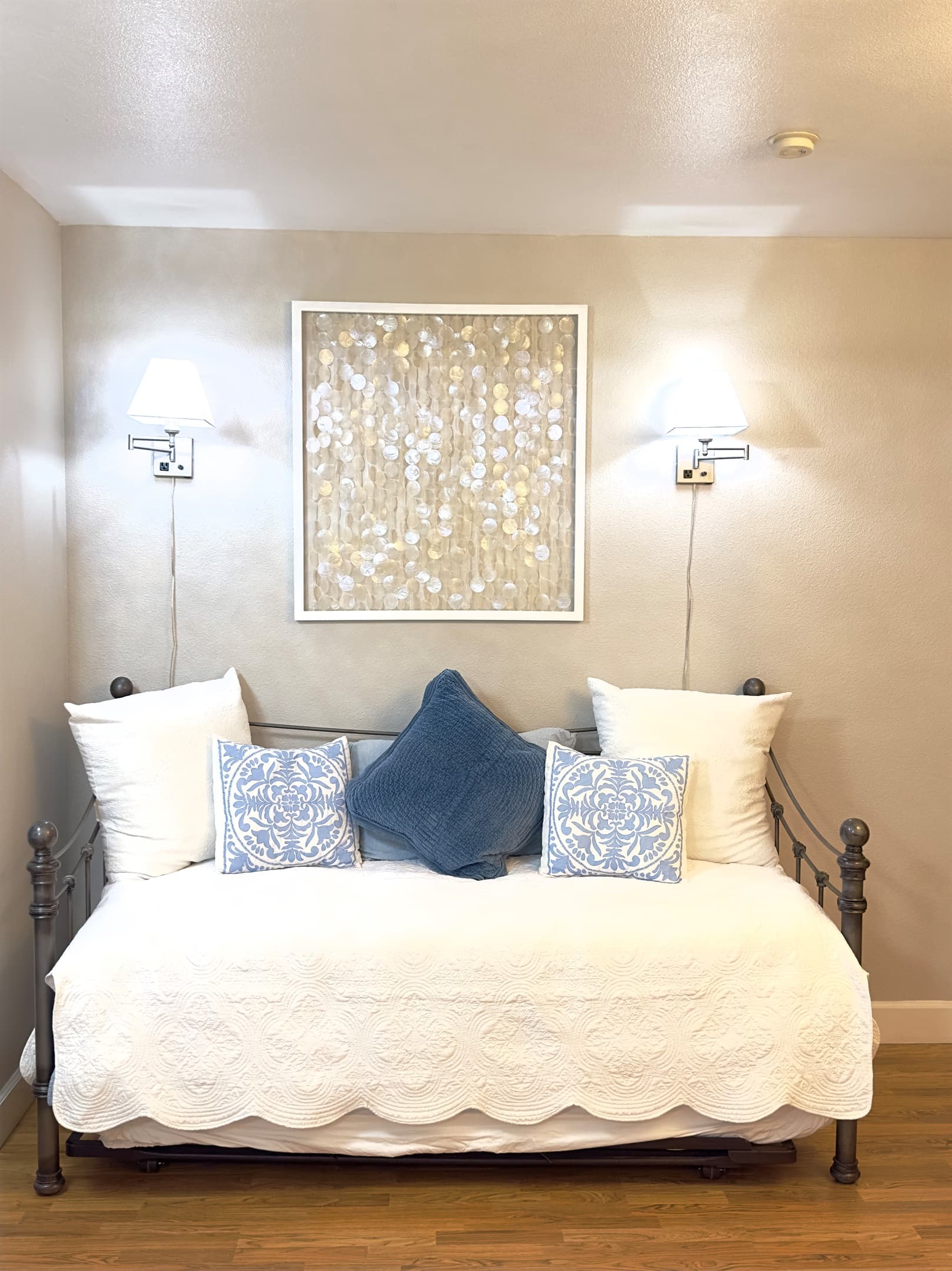 Daybed with Trundle