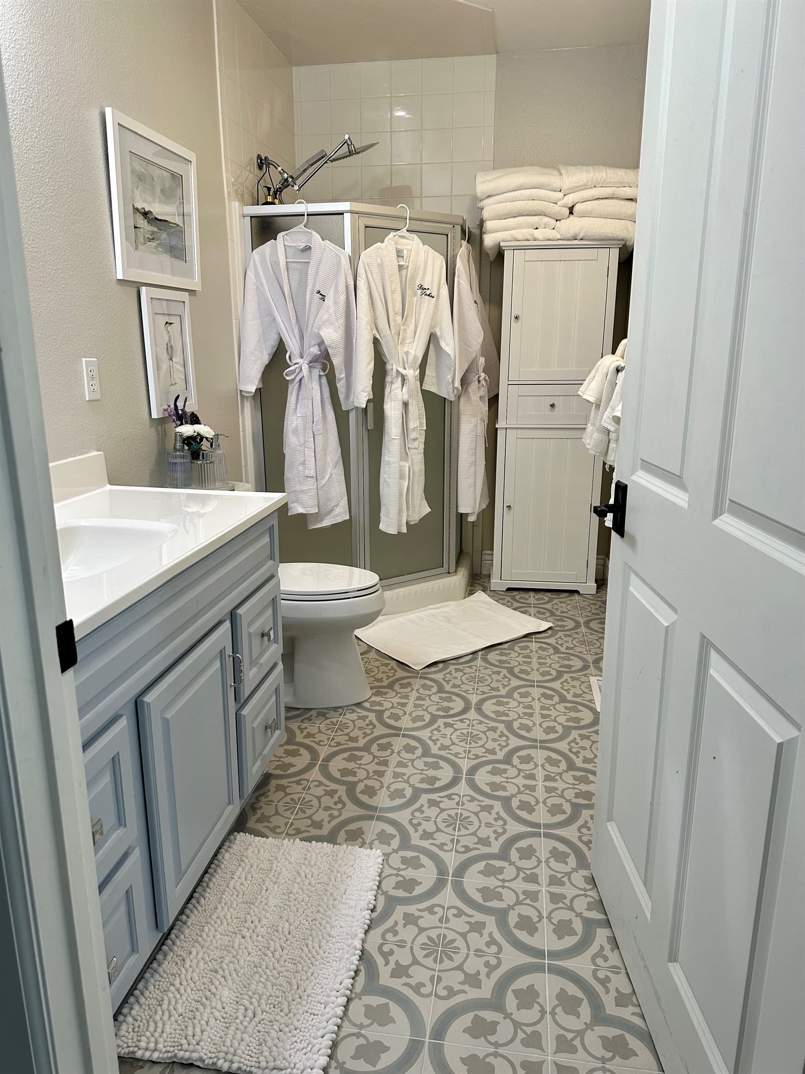 Queen Suite En Suite Bath